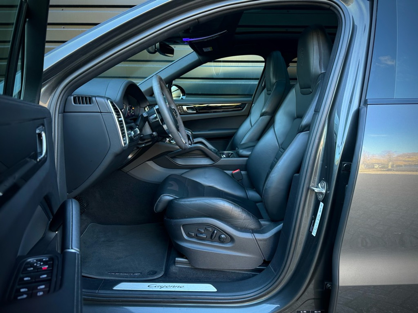 Foto van Porsche Cayenne E-hybrid
