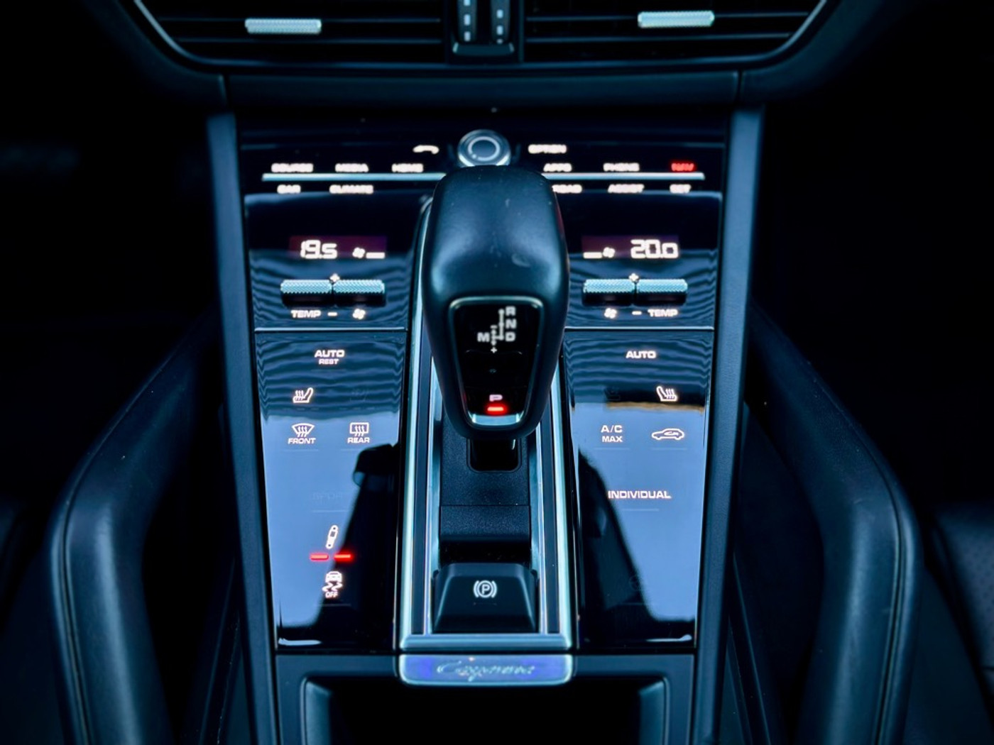 Foto van Porsche Cayenne E-hybrid