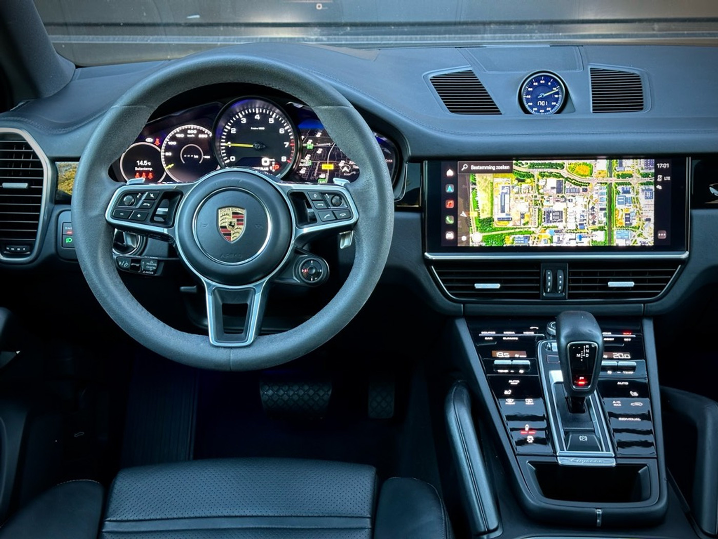 Foto van Porsche Cayenne E-hybrid