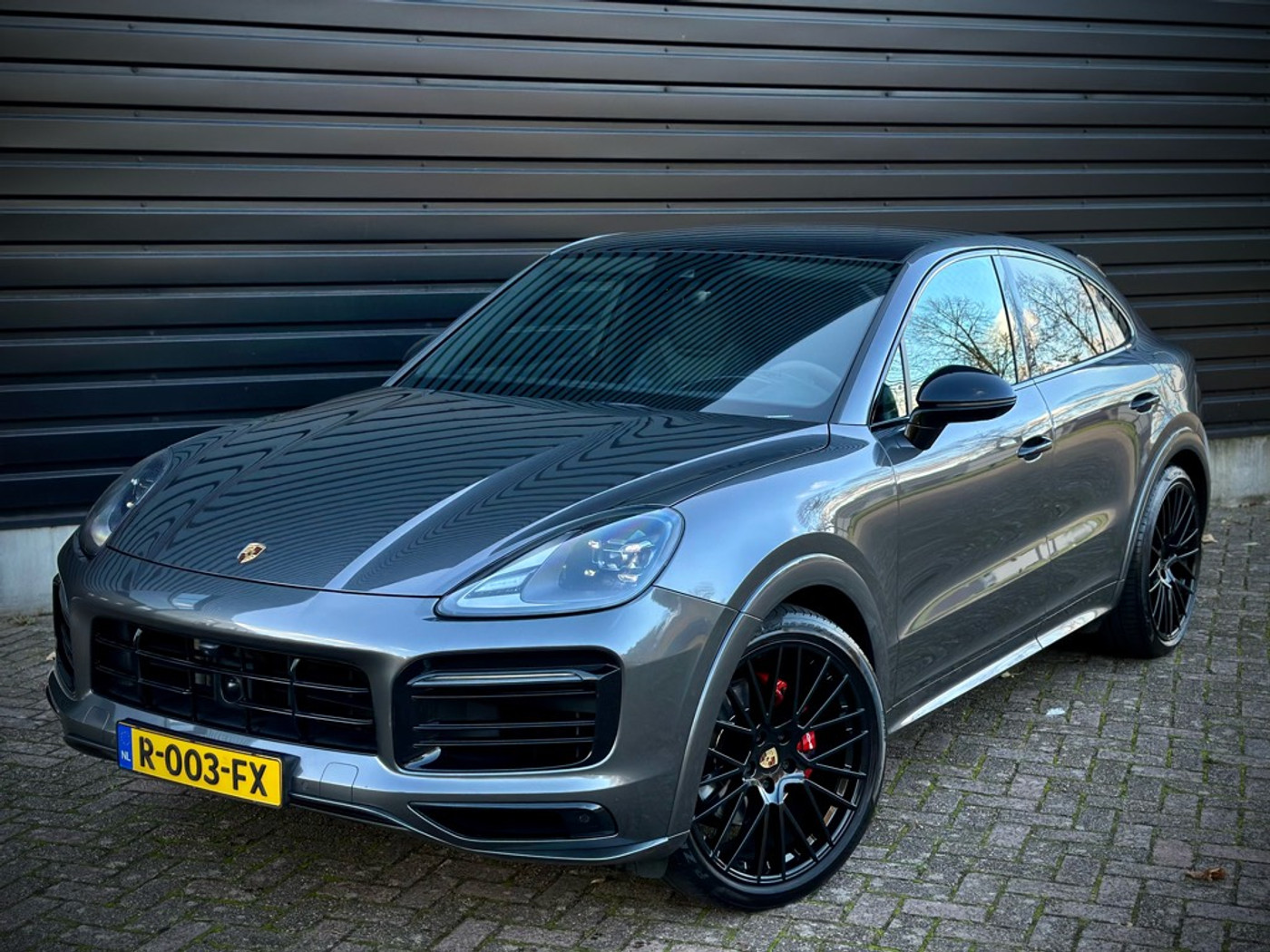 Foto van Porsche Cayenne E-hybrid