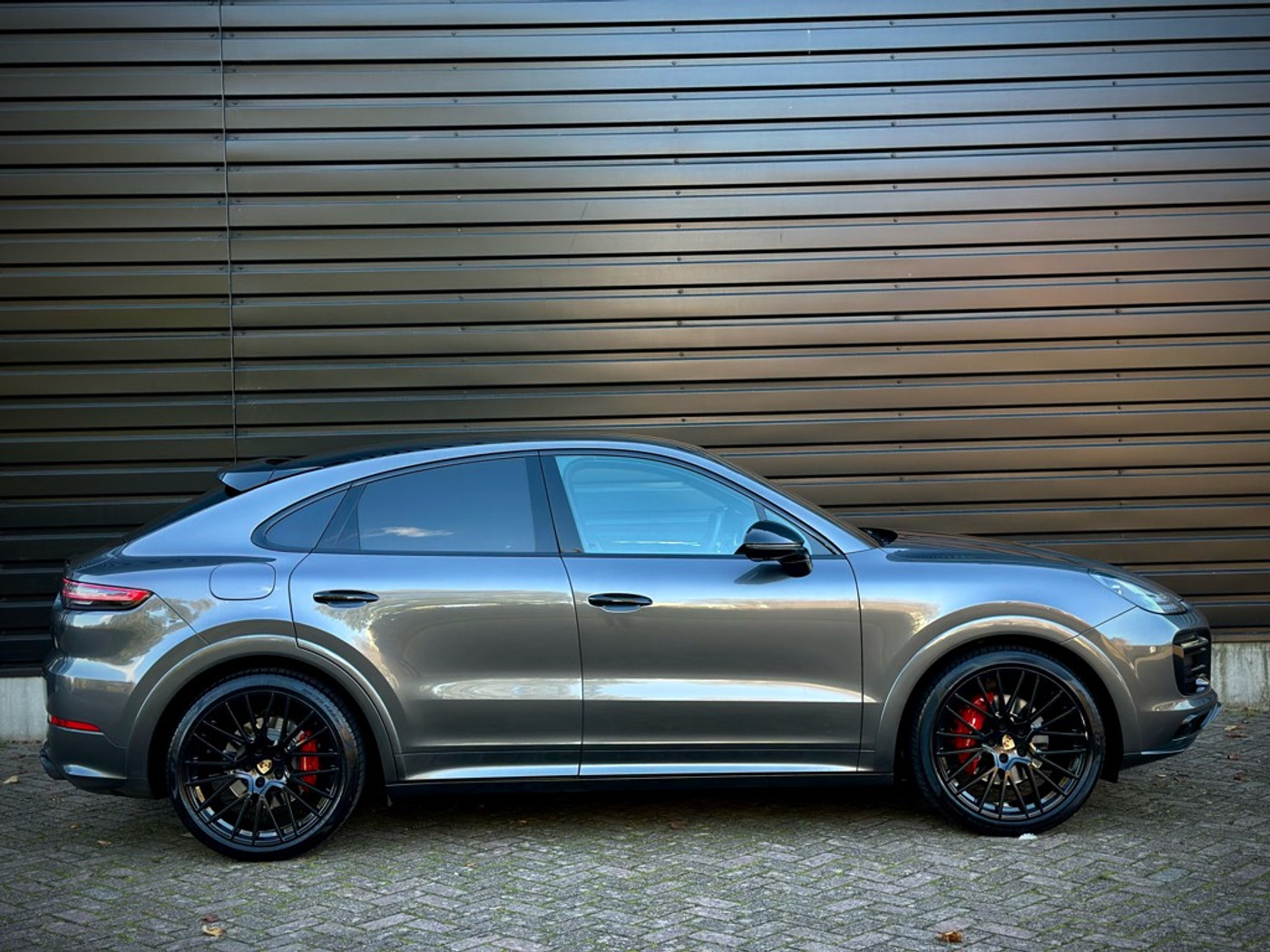 Foto van Porsche Cayenne E-hybrid