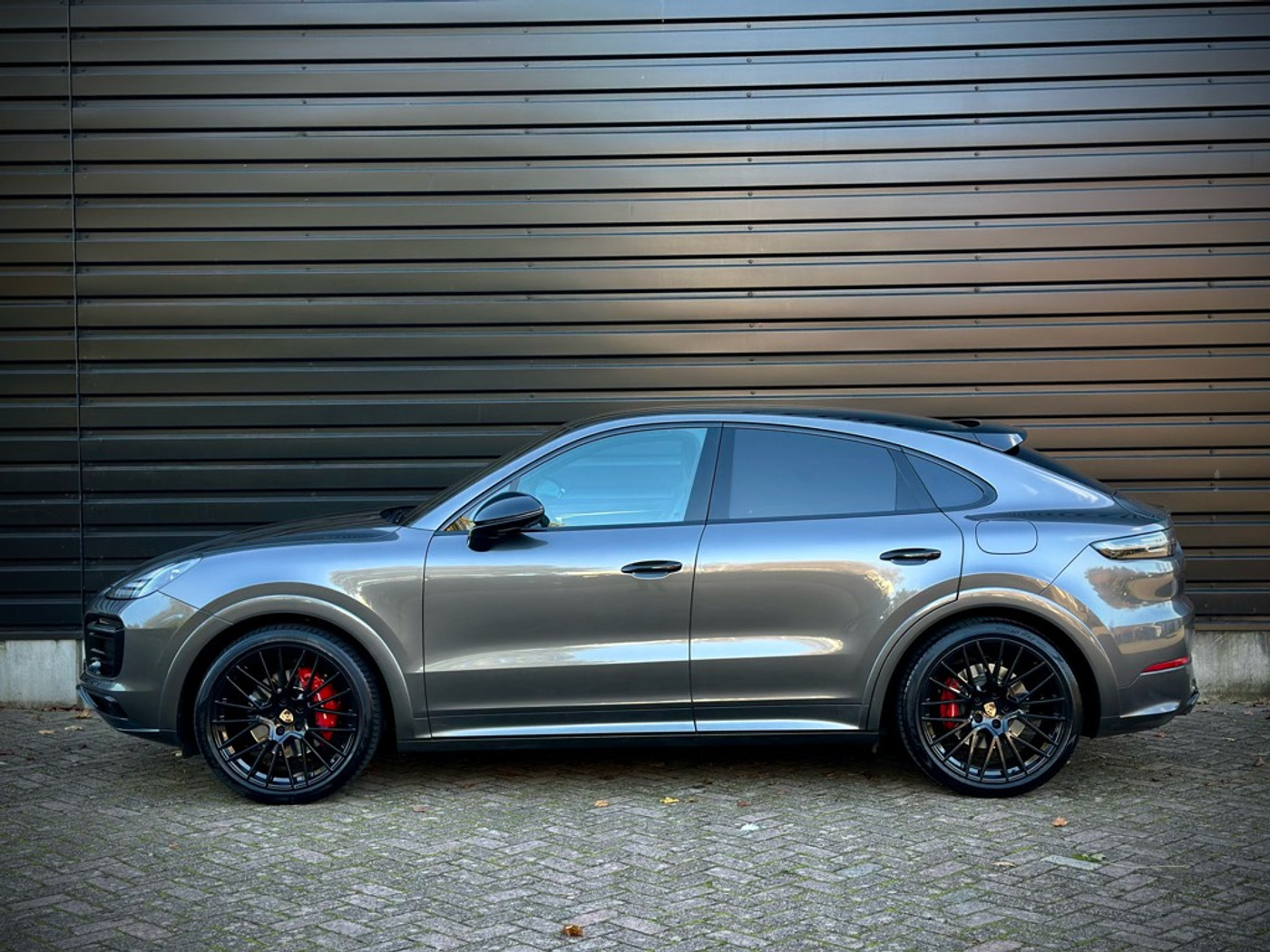 Foto van Porsche Cayenne E-hybrid