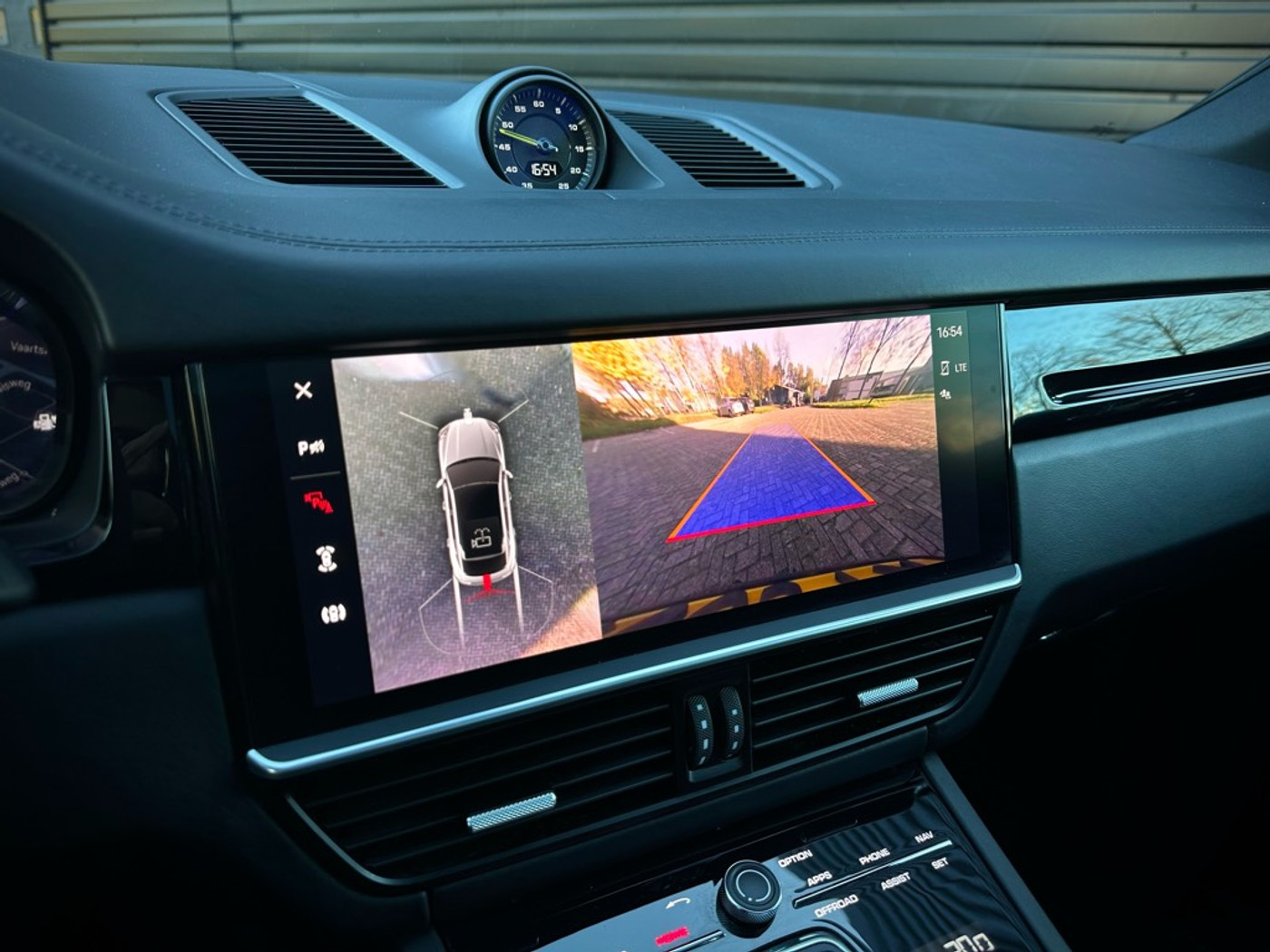 Foto van Porsche Cayenne E-hybrid