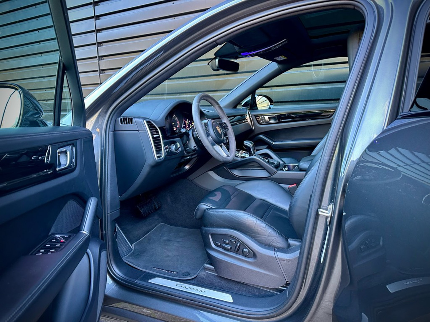 Foto van Porsche Cayenne E-hybrid
