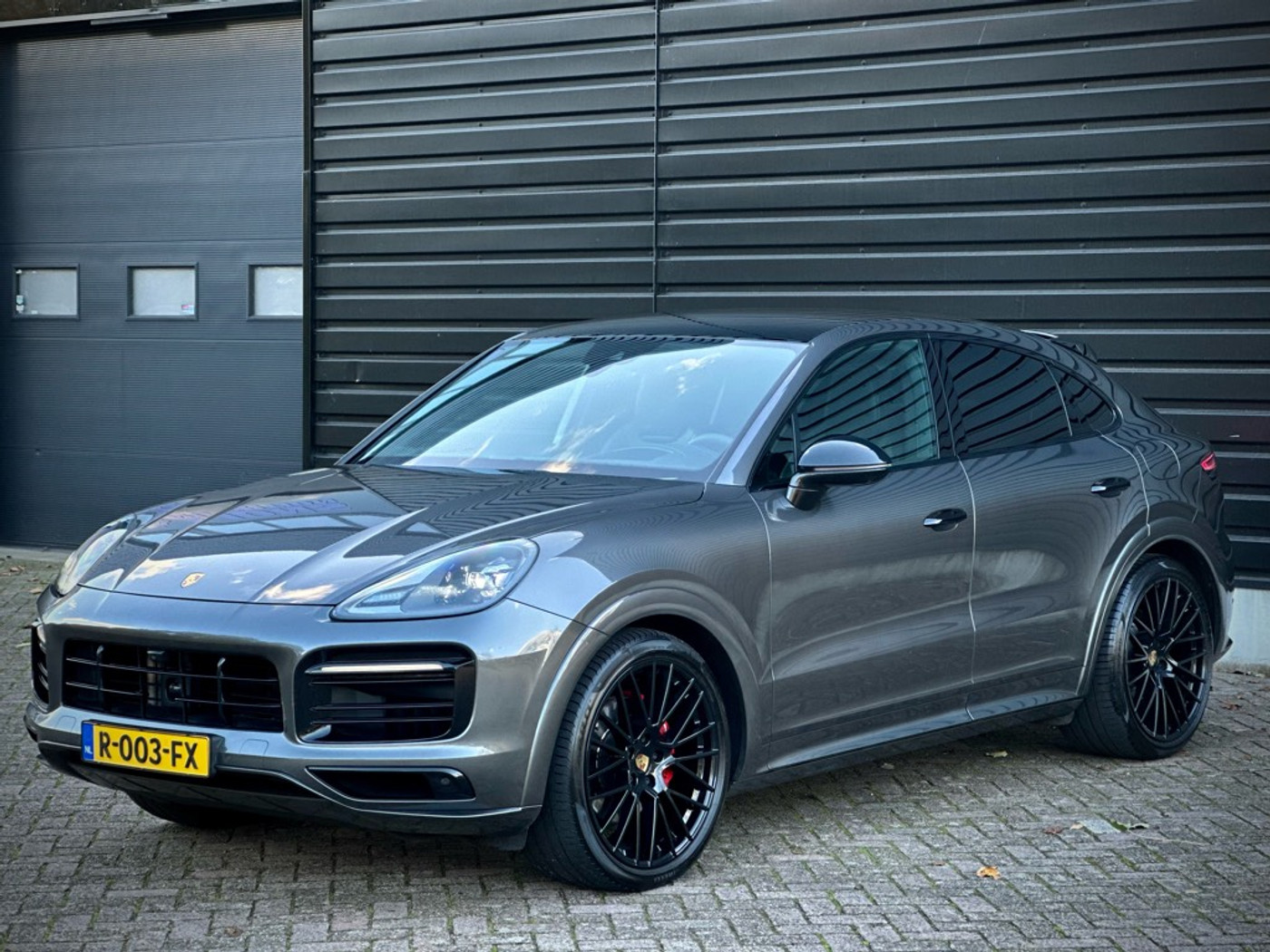 Foto van Porsche Cayenne E-hybrid
