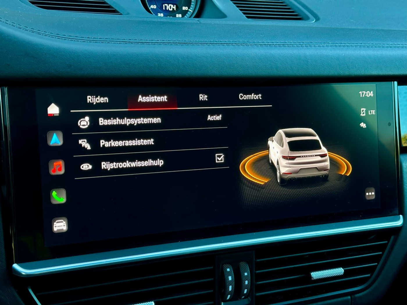 Foto van Porsche Cayenne E-hybrid