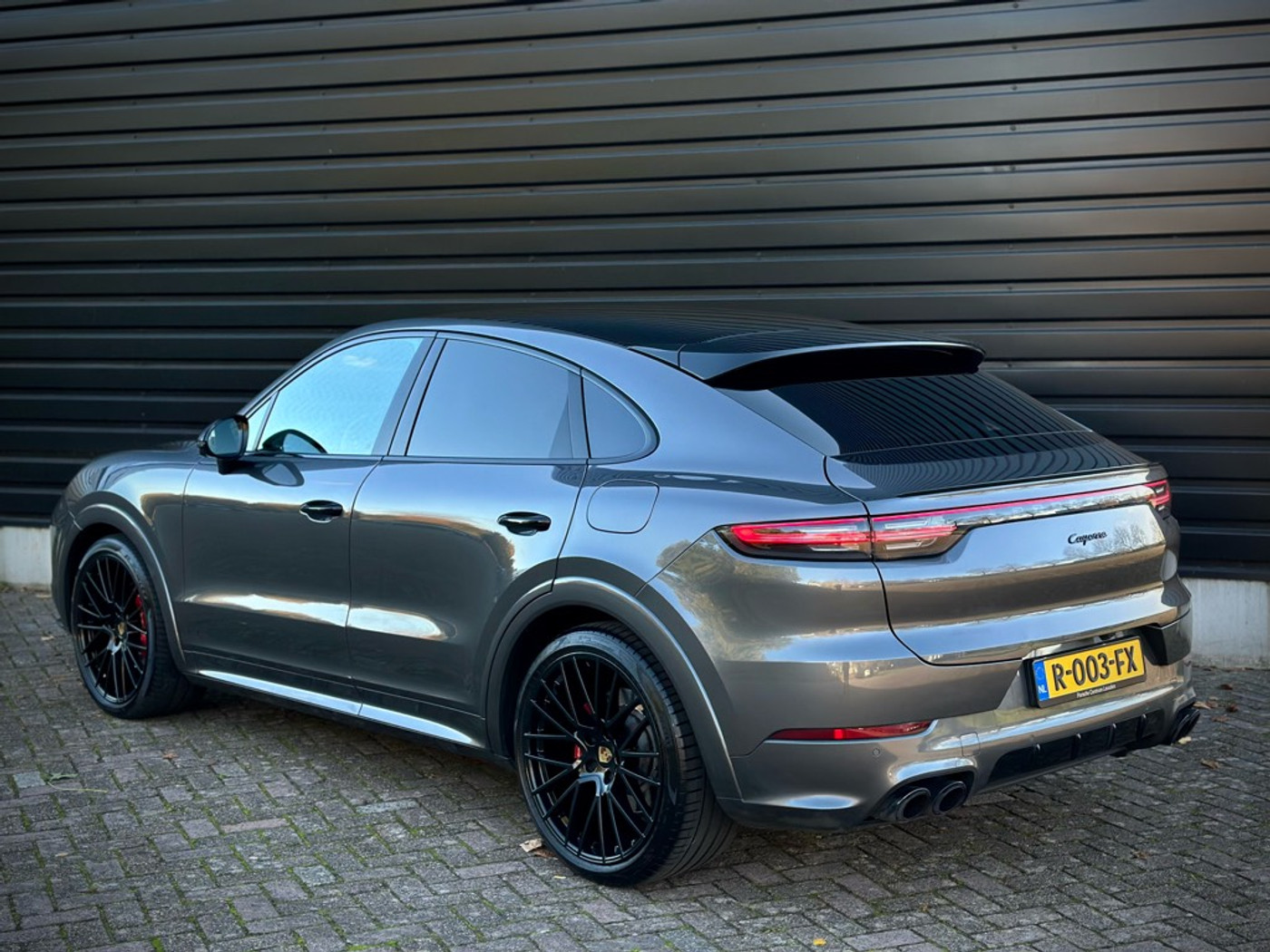 Foto van Porsche Cayenne E-hybrid
