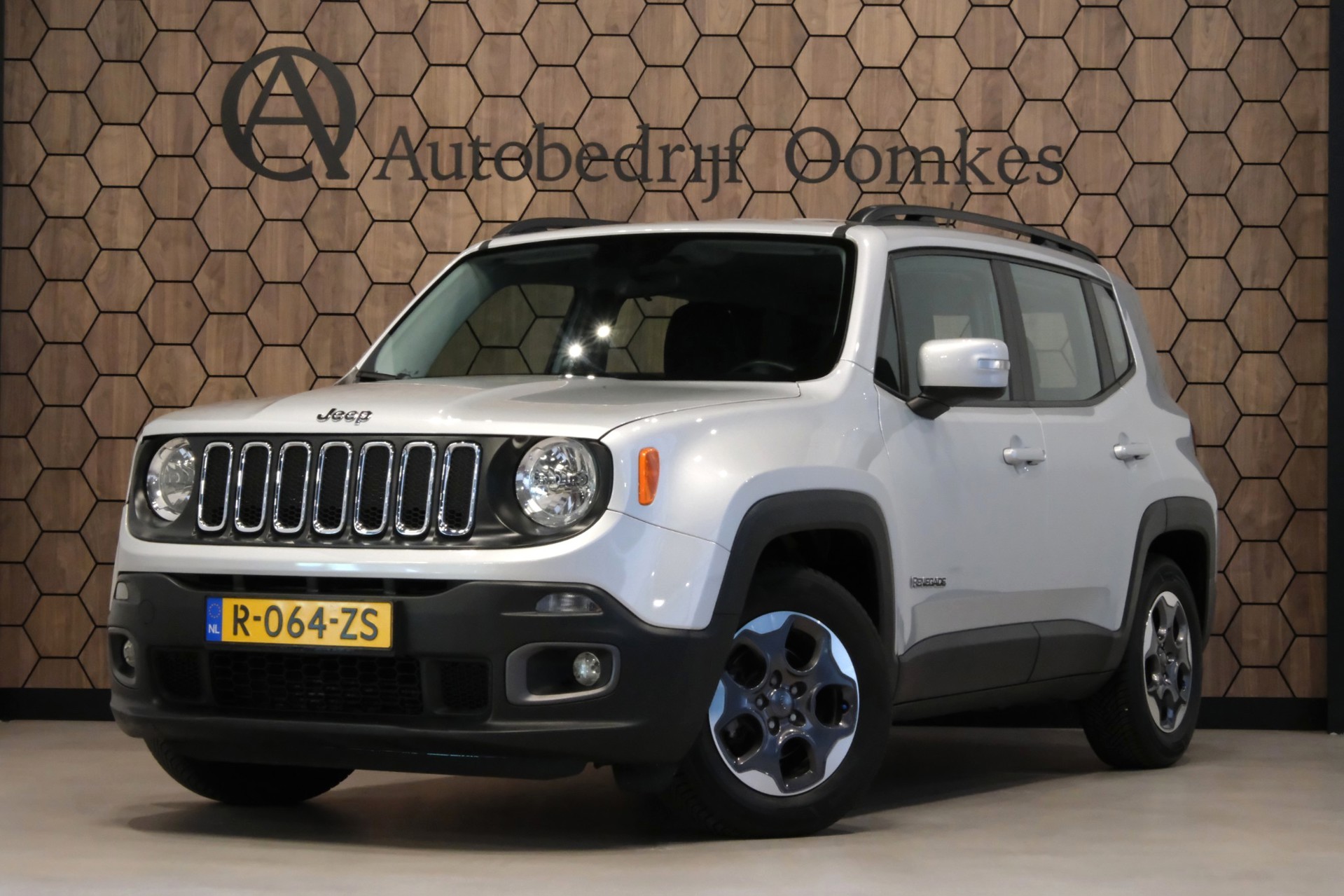 Jeep Renegade 1.4 MultiAir Night Eagle 2017 - voorkant