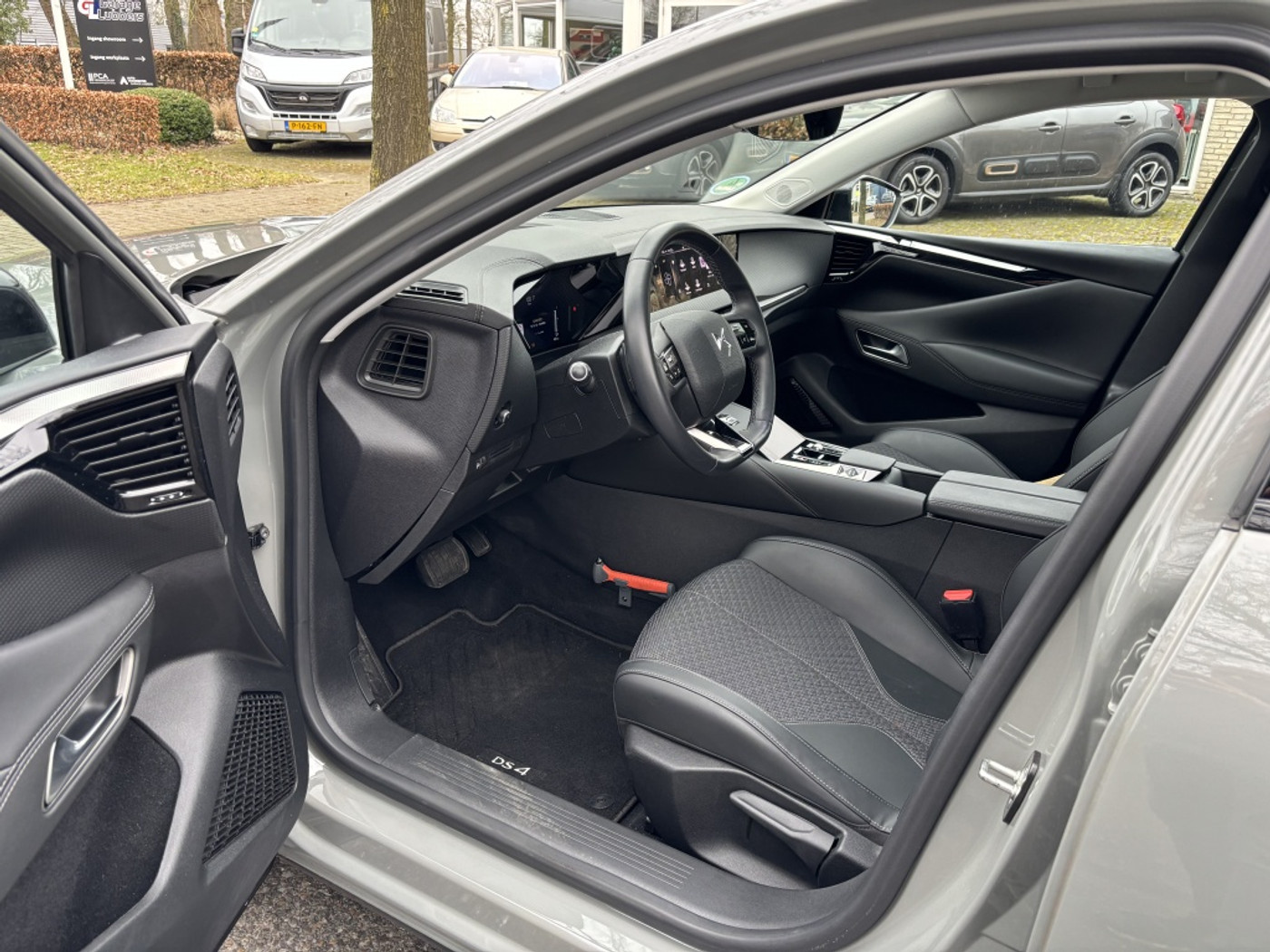 Foto van DS Ds4