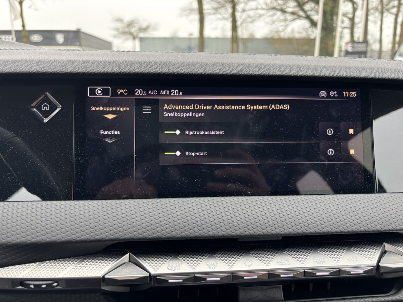 Foto van DS Ds4