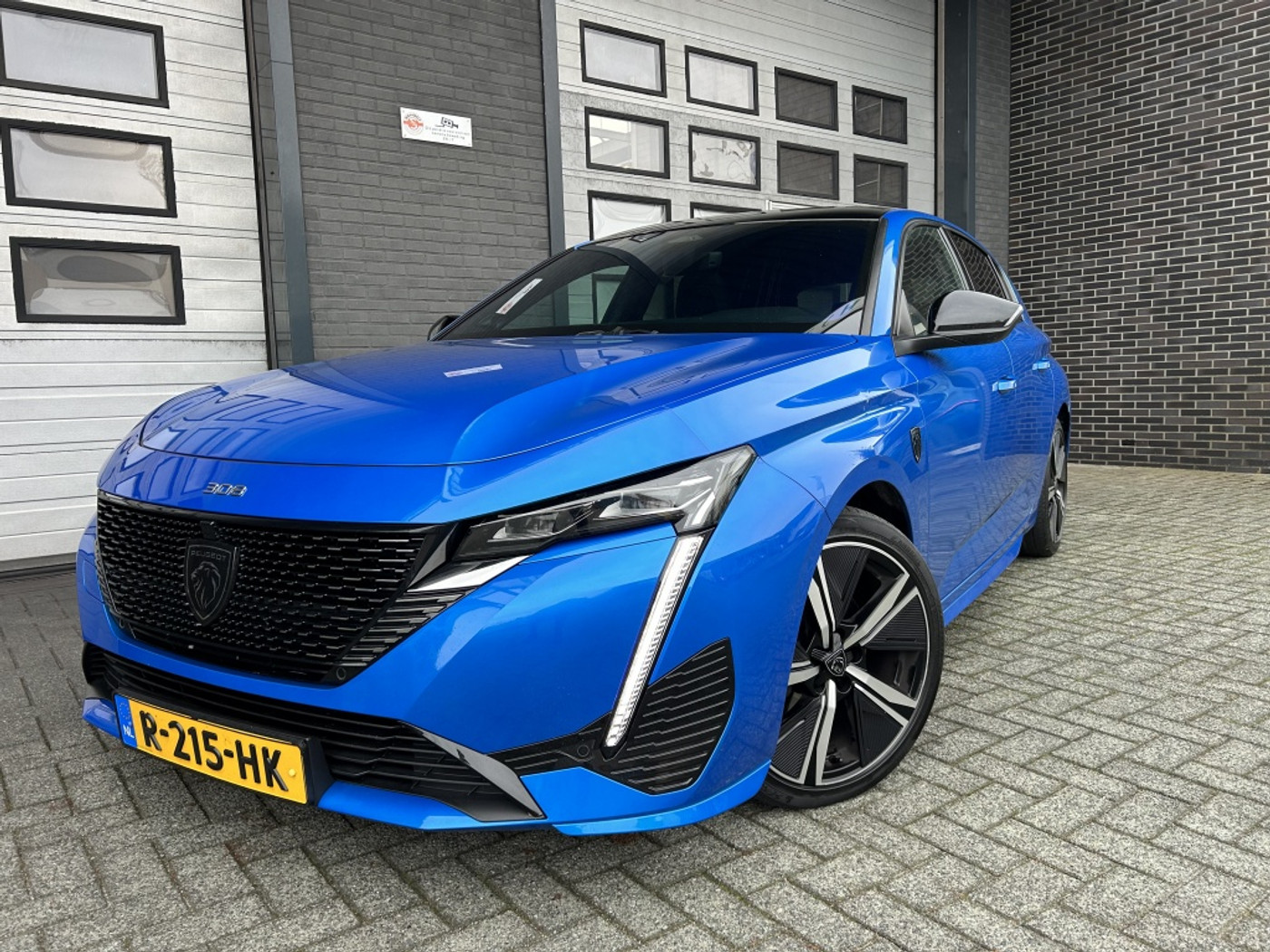 Peugeot 308 1.5 BlueHDi GT Bomvol! Unieke auto! ✅ 2021 - voorkant