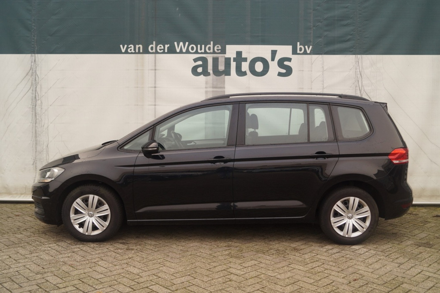 Volkswagen Touran 1.2 TSI 110pk Edition 7-persoons -NAVI-PDC-ACC- 2018 - voorkant