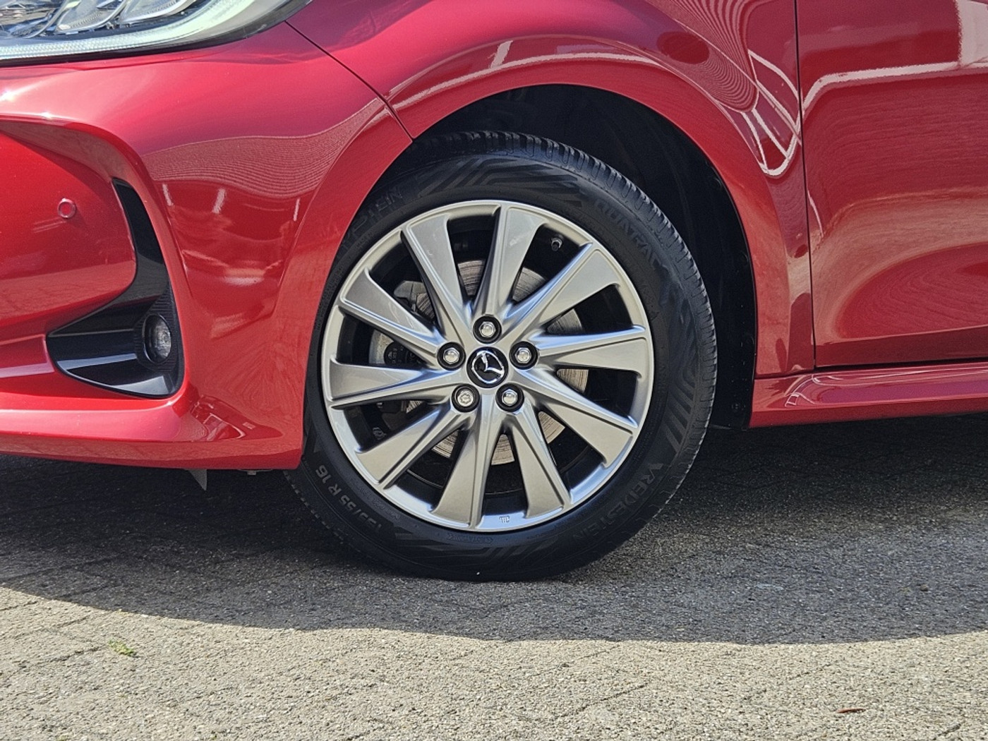 Foto van Mazda Mazda2 Hybrid