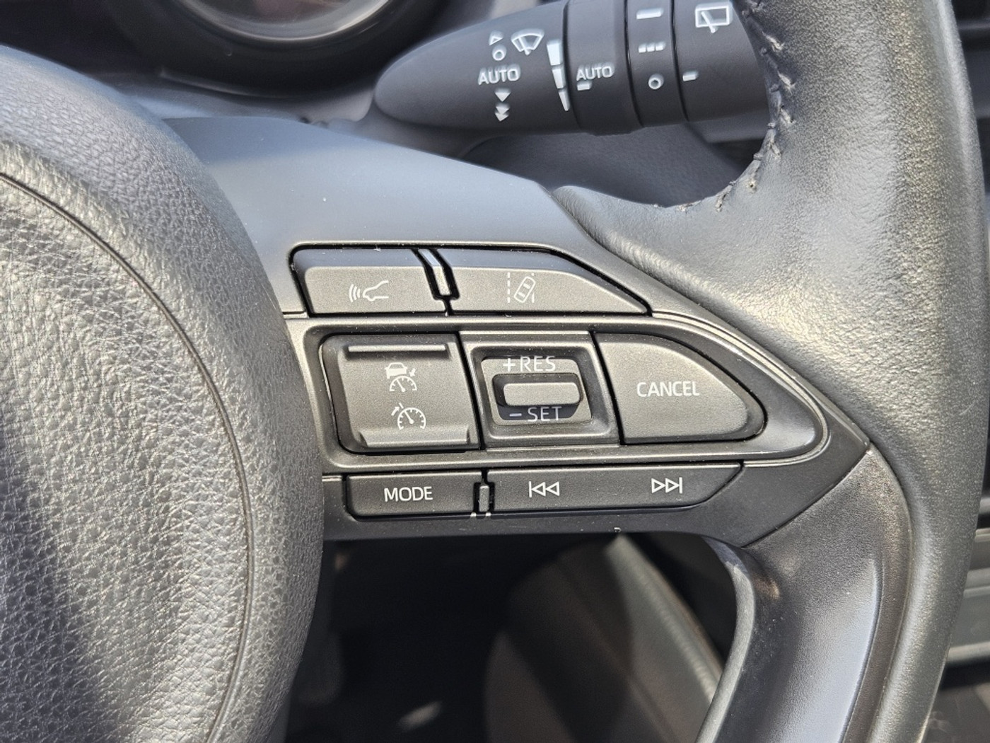 Foto van Mazda Mazda2 Hybrid