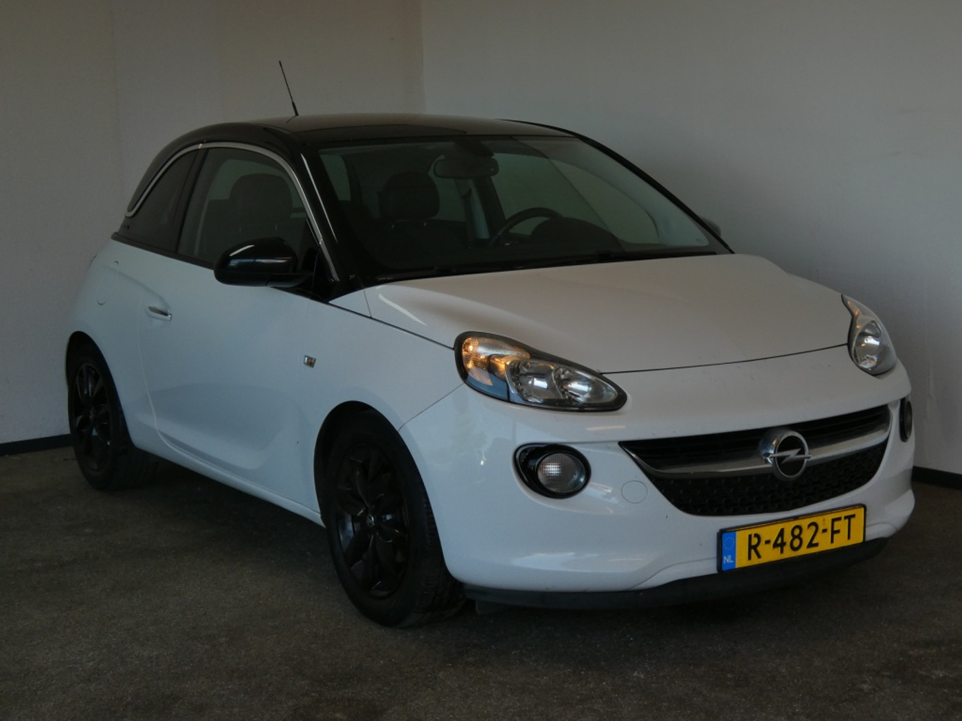 Foto van Opel Adam