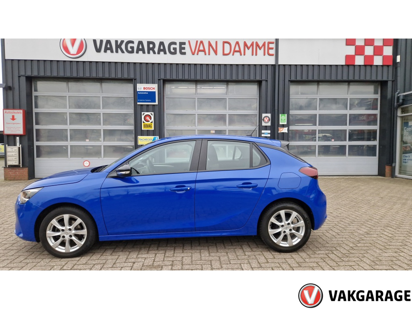 Opel Corsa 1.2 Edition 2022 - voorkant