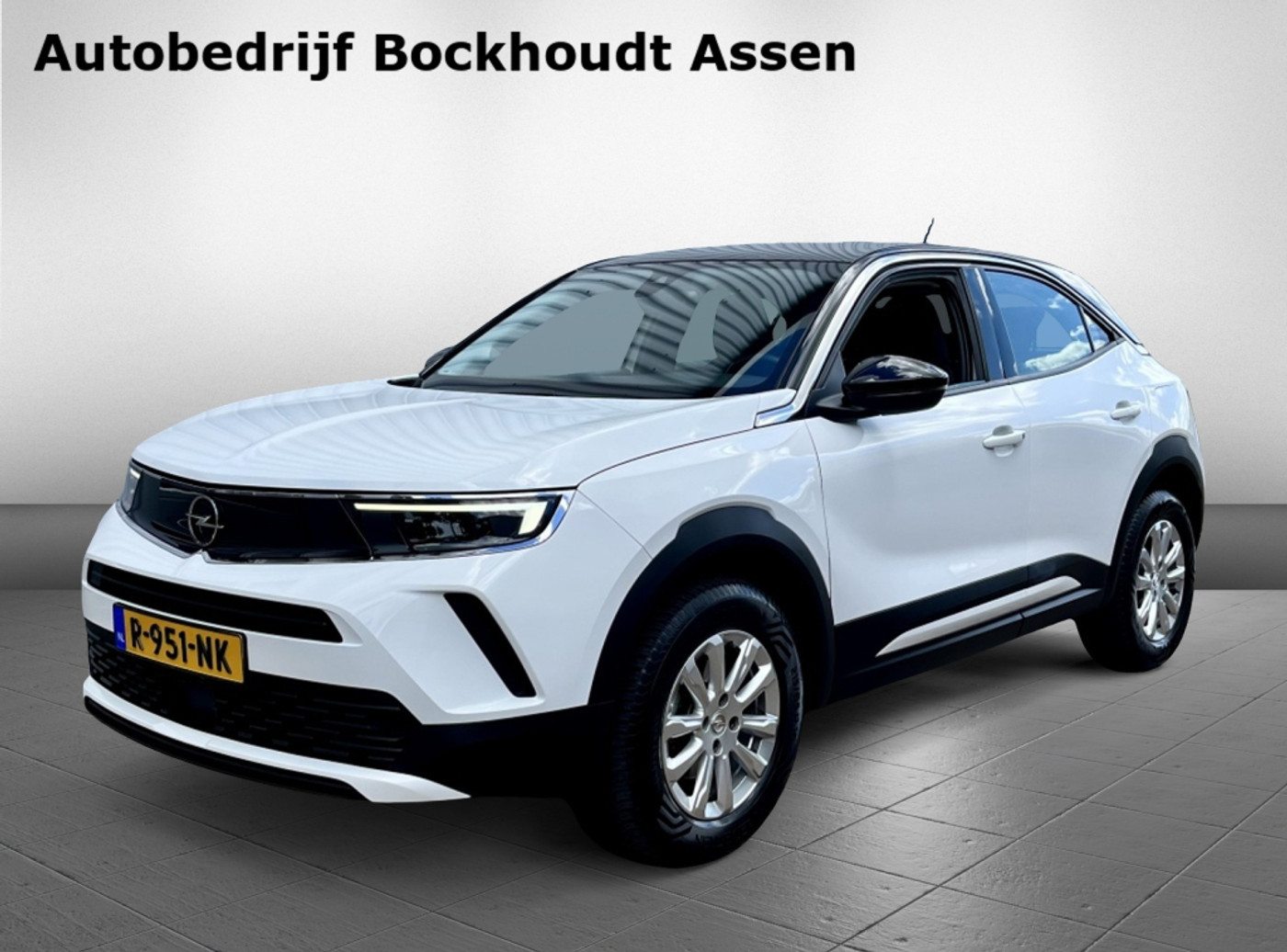 Opel Mokka 1.2 Turbo Edition | Navigatie | Trekhaak | All Season banden | c 2022 - voorkant