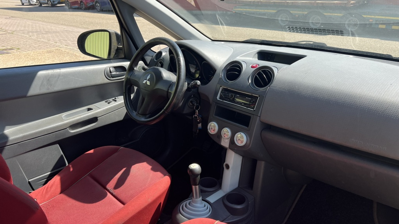 Foto van Mitsubishi Mitsubishi Colt
