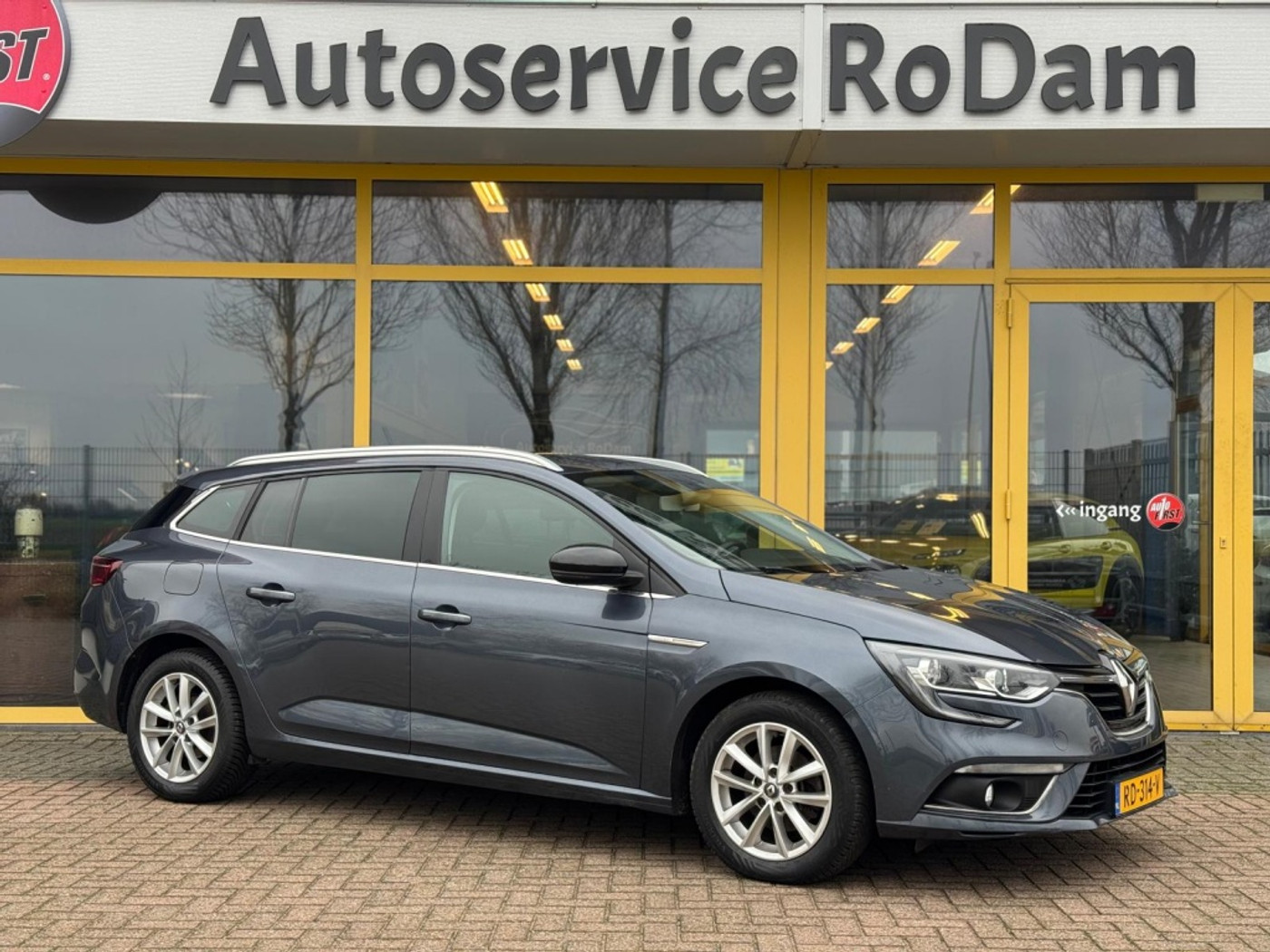 Renault Mégane 1.2 TCe Limited 2017 - voorkant