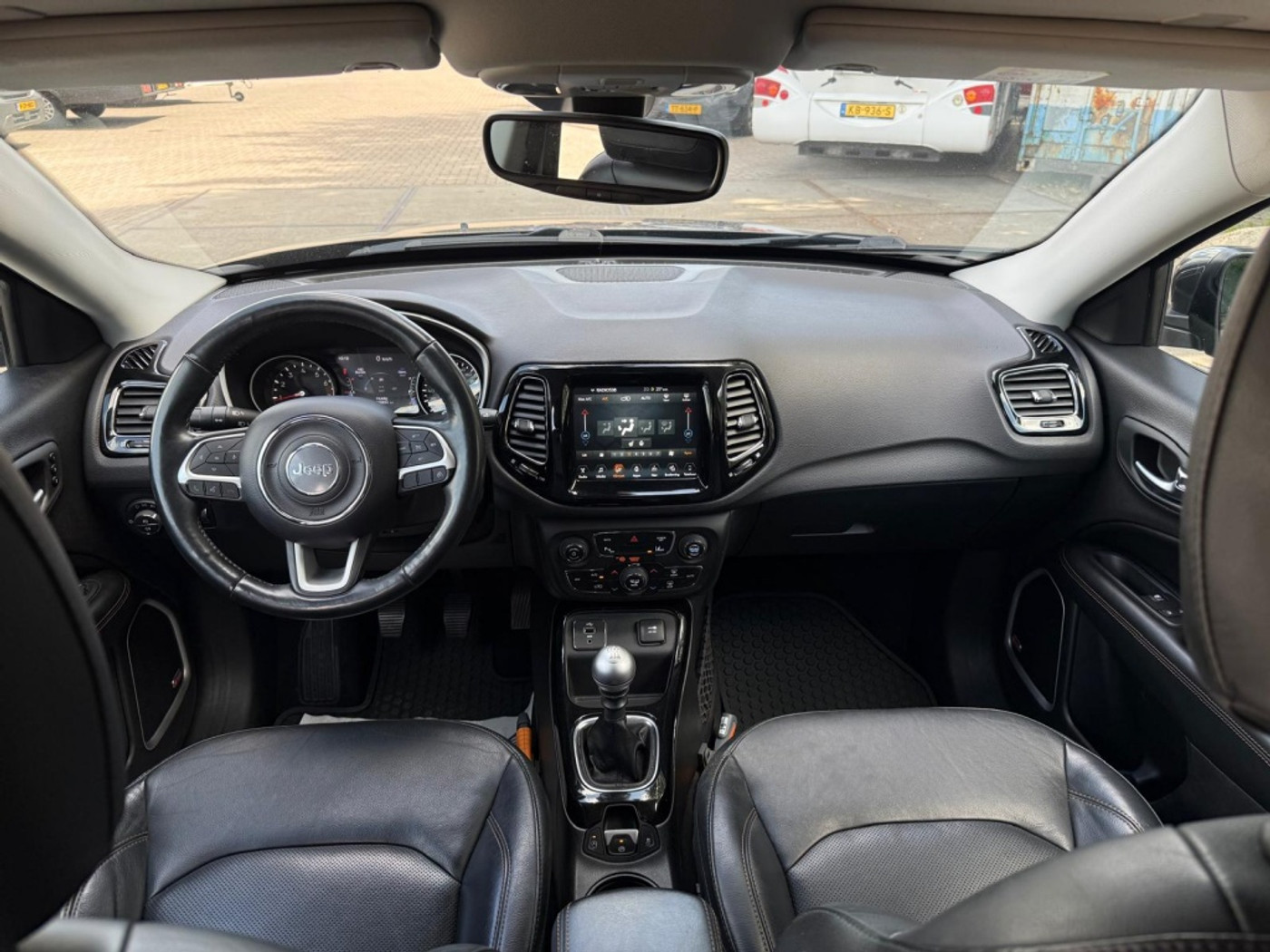 Foto van Jeep Compass