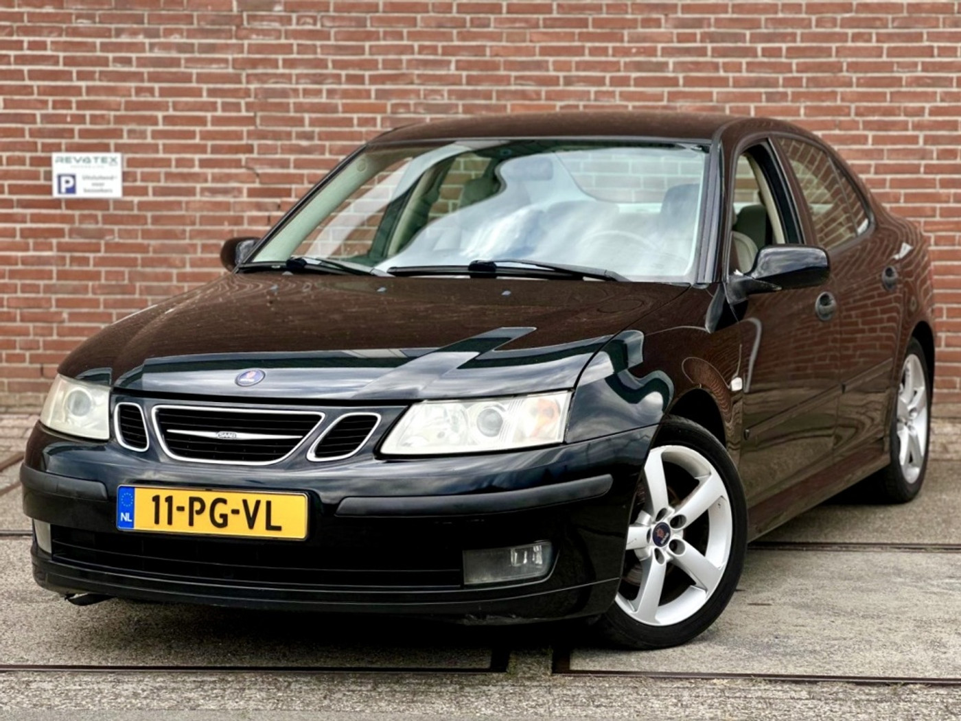 Saab 9-3 Sport Sedan 1.8 Optic 2004 - voorkant
