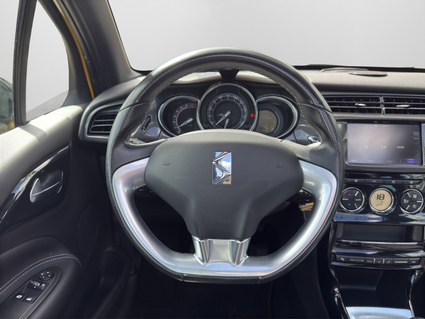 Foto van DS DS 3 Cabrio