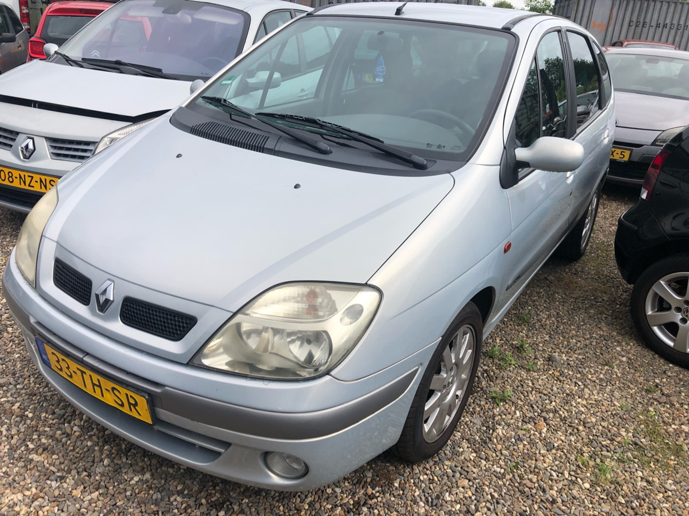 Renault Megane Scenic 2.0-16V Privilège 2002 - voorkant