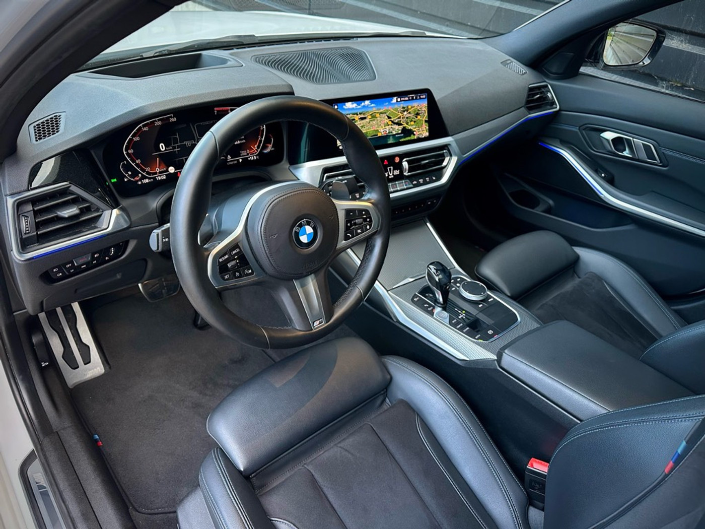 Foto van BMW 330i