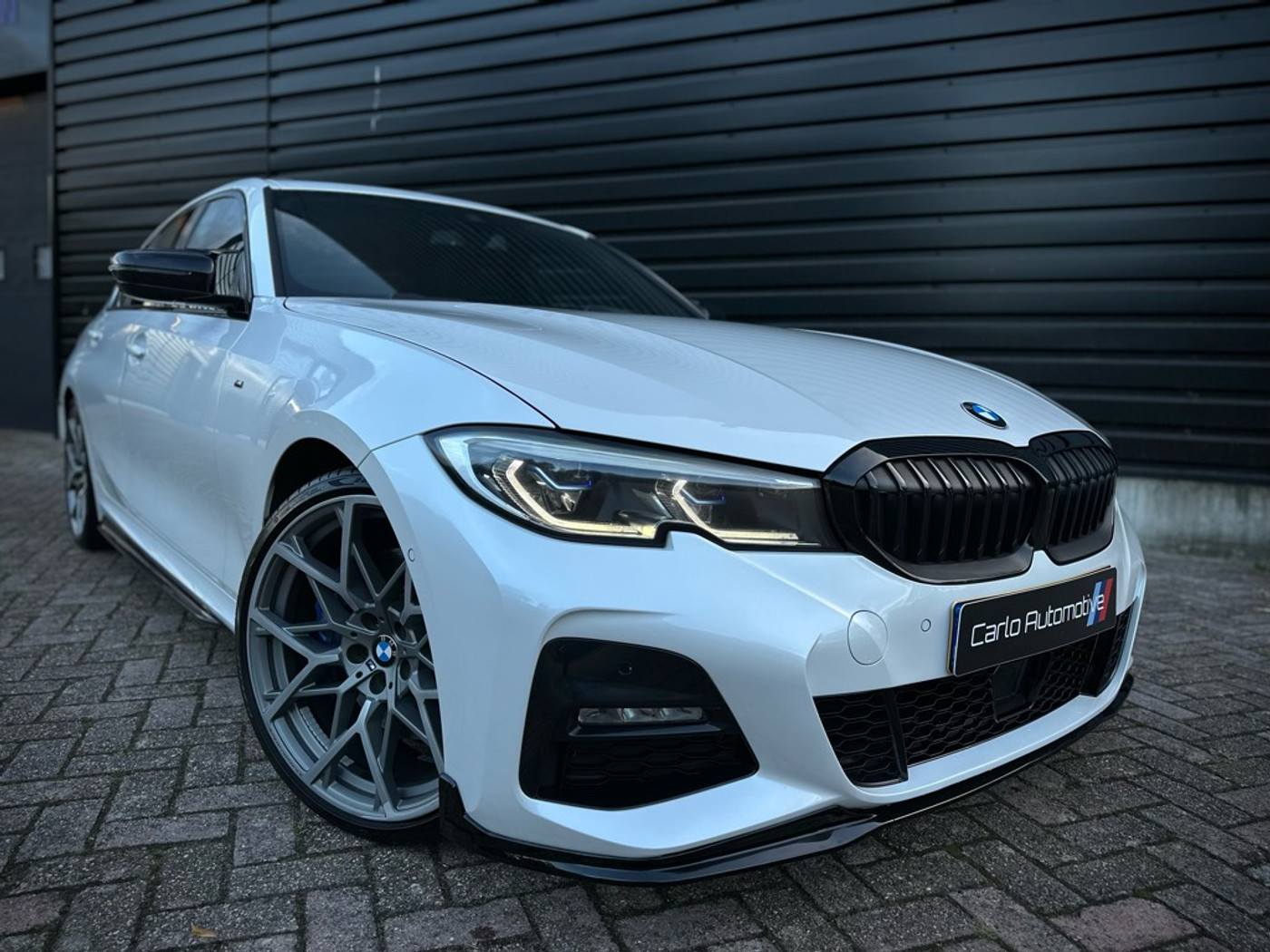 Foto van BMW 330i