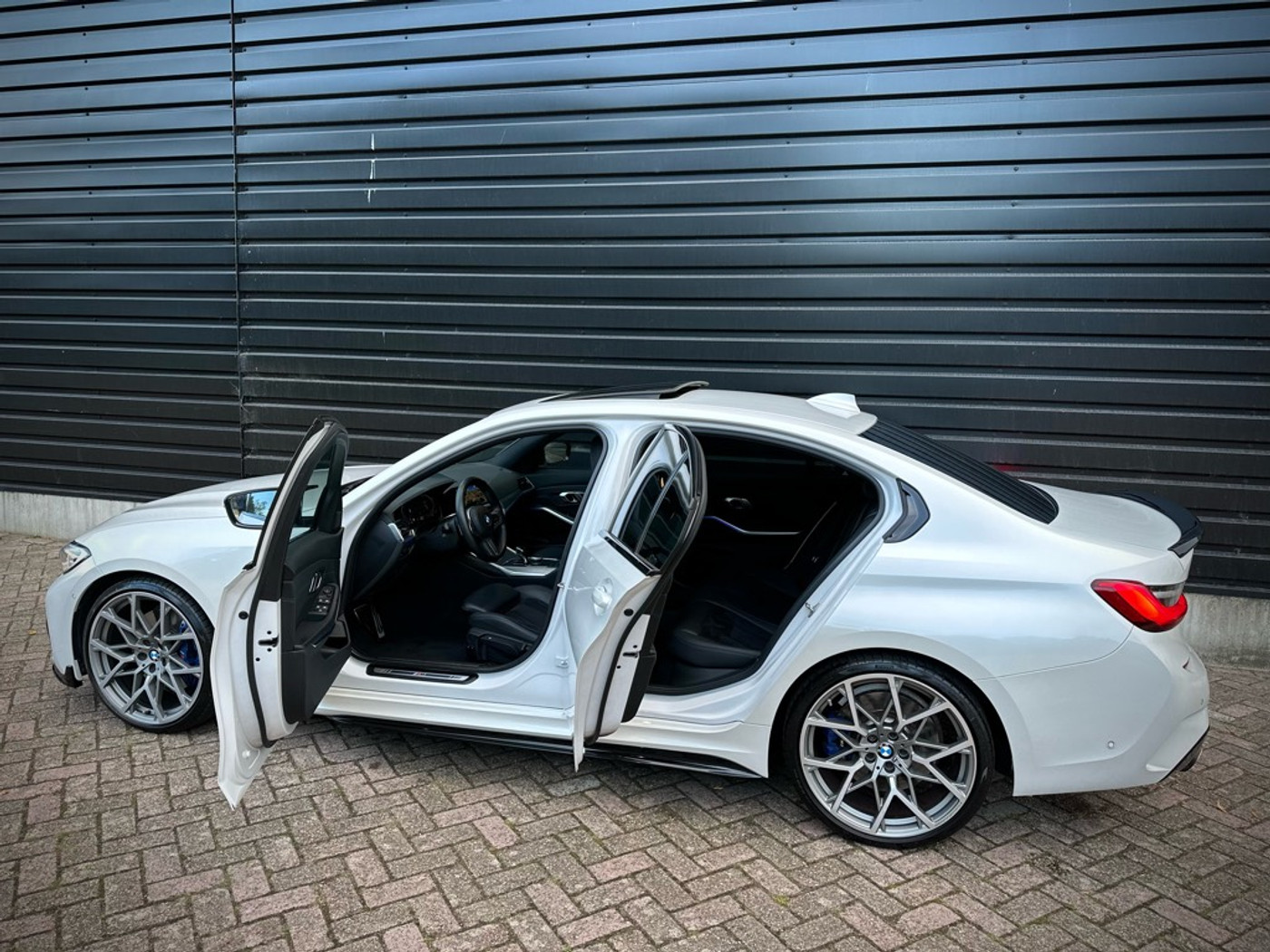 Foto van BMW 330i