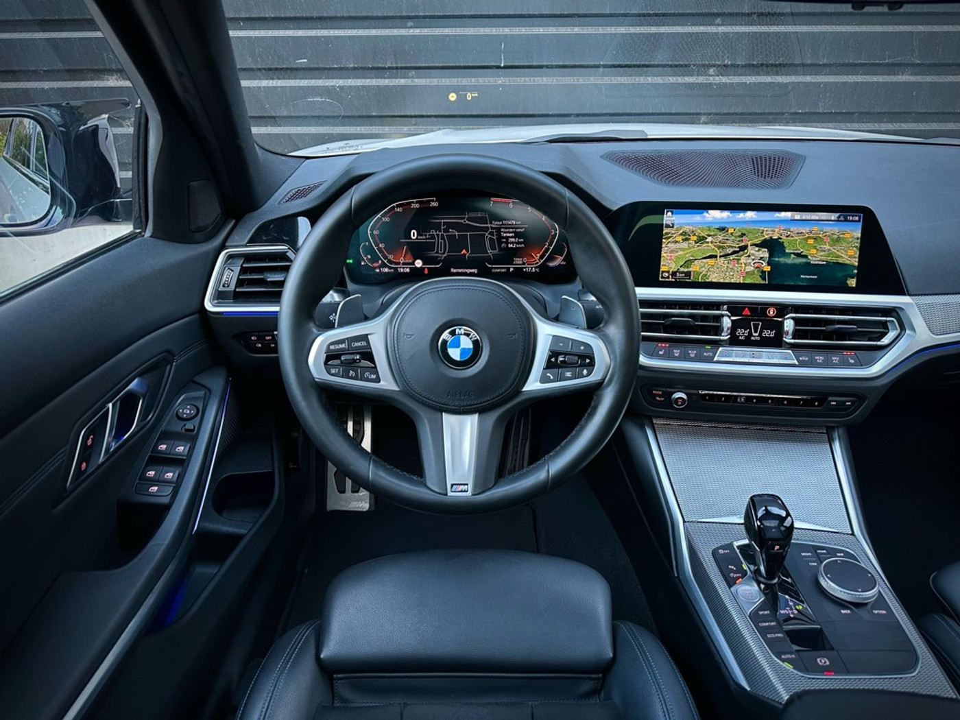 Foto van BMW 330i