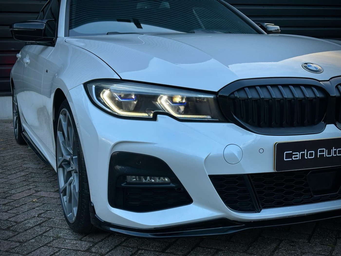 Foto van BMW 330i