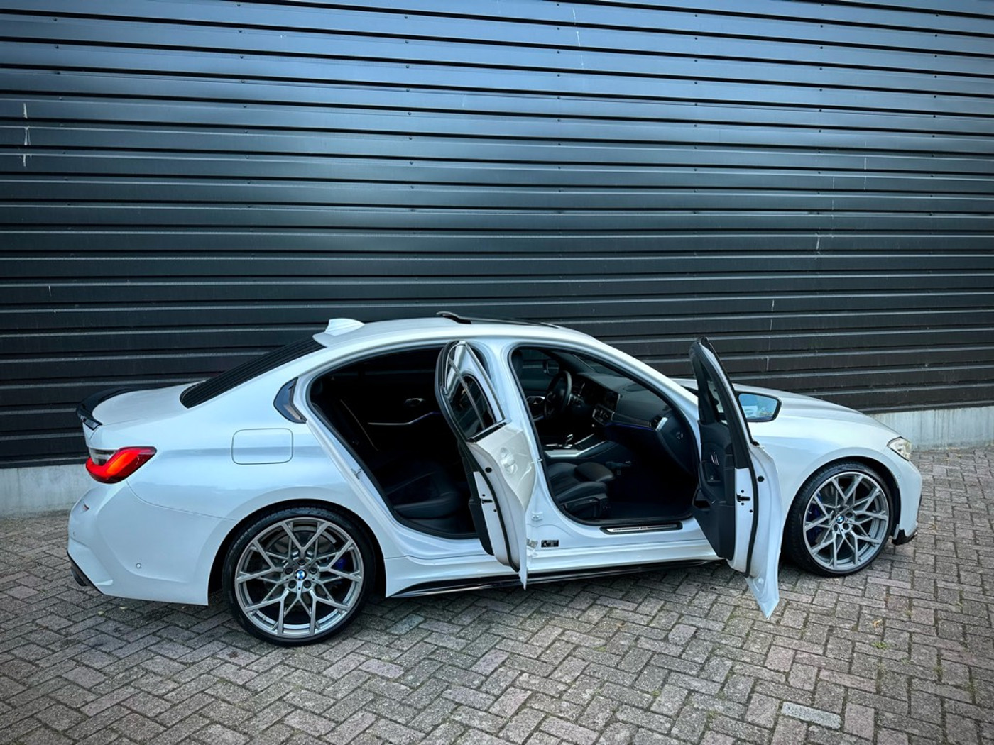 Foto van BMW 330i