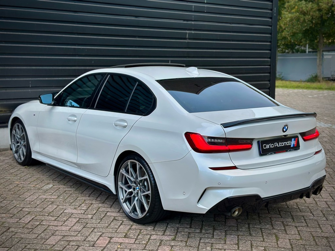 Foto van BMW 330i