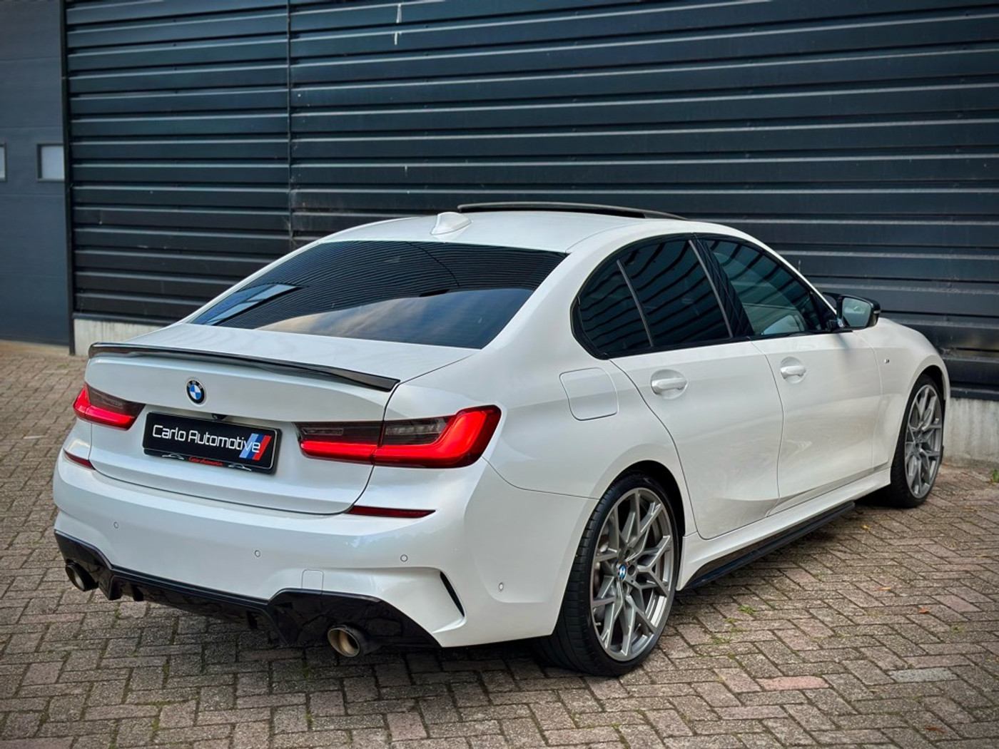 Foto van BMW 330i
