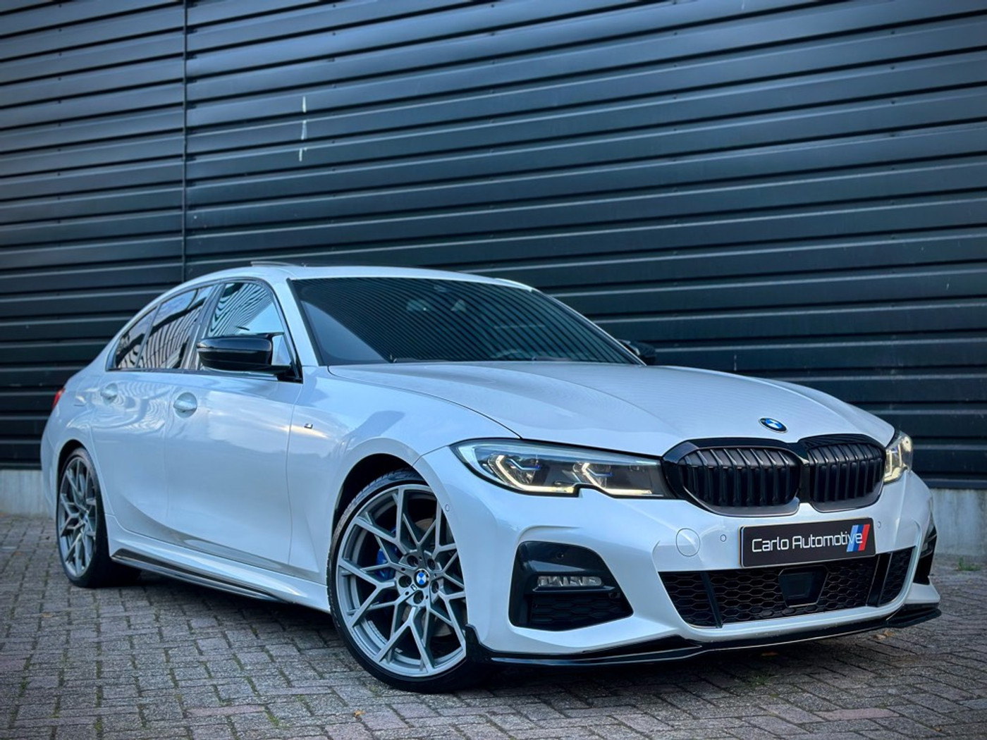 Foto van BMW 330i