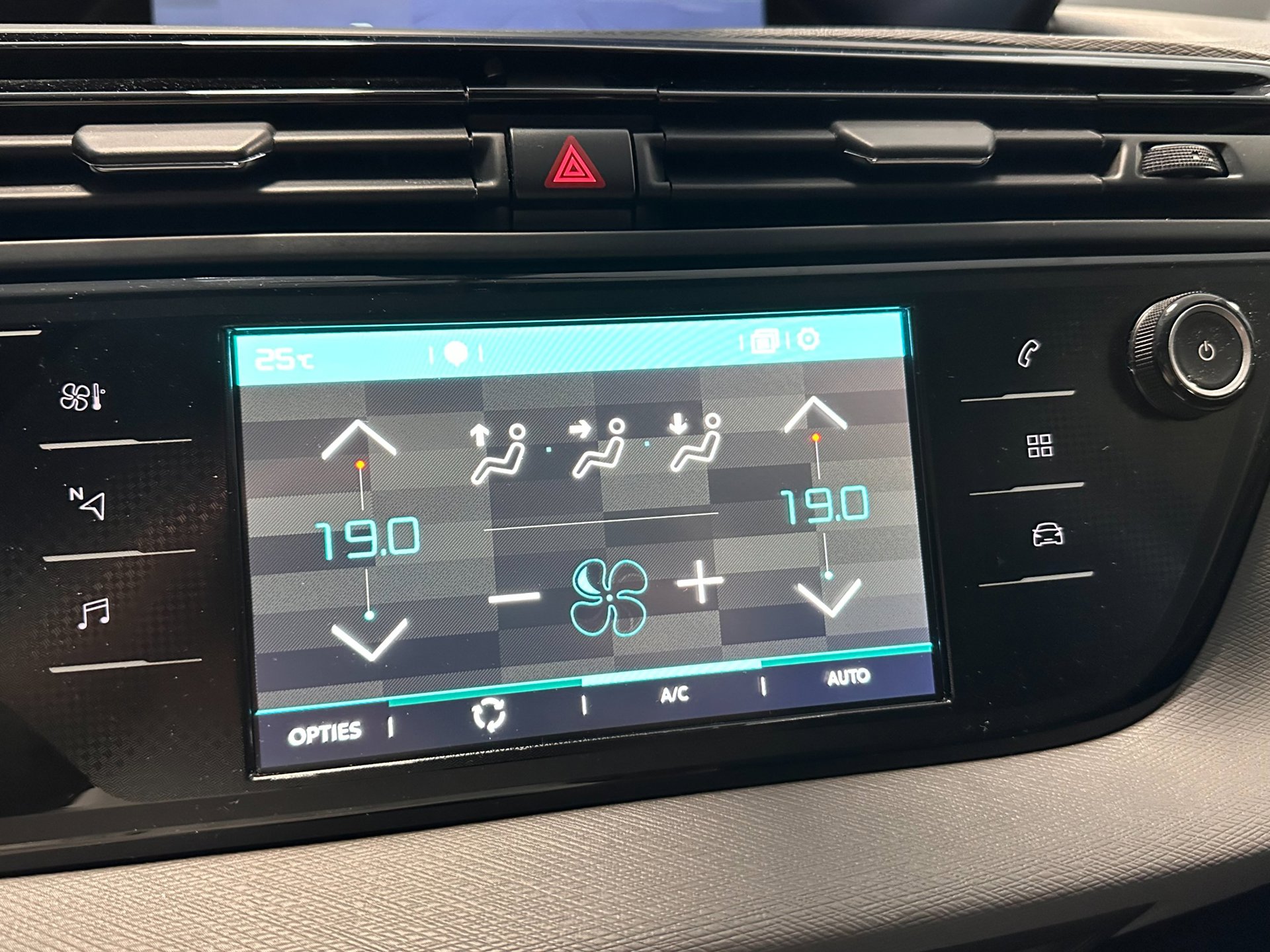Foto van Citroen C4