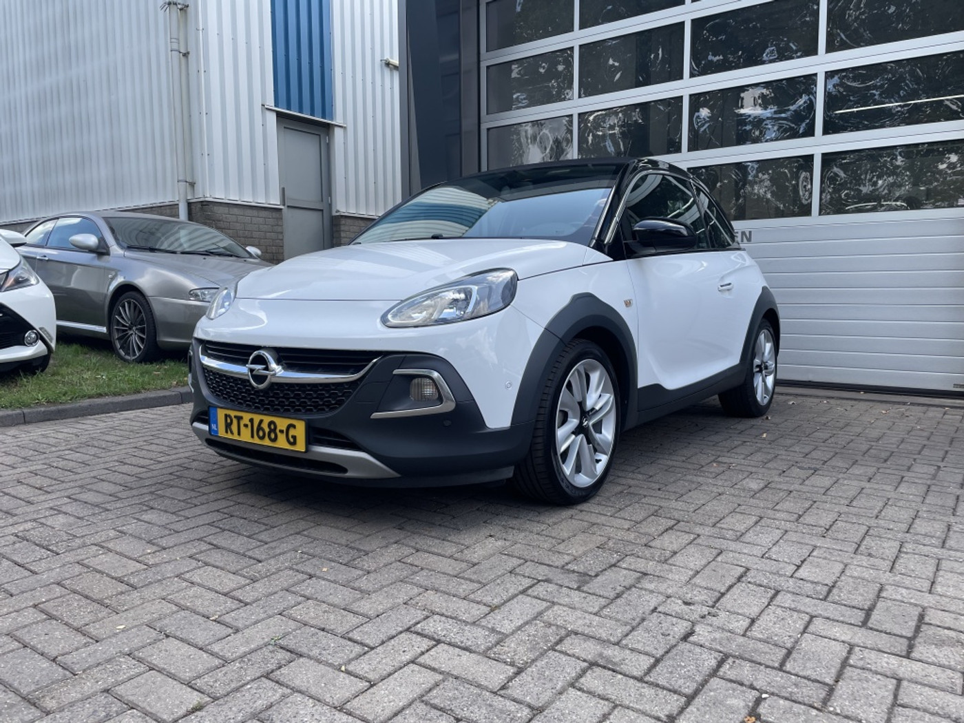 Opel Adam 1.0 T Rocks Zeer Mooie Auto Orig. NL 2018 - voorkant