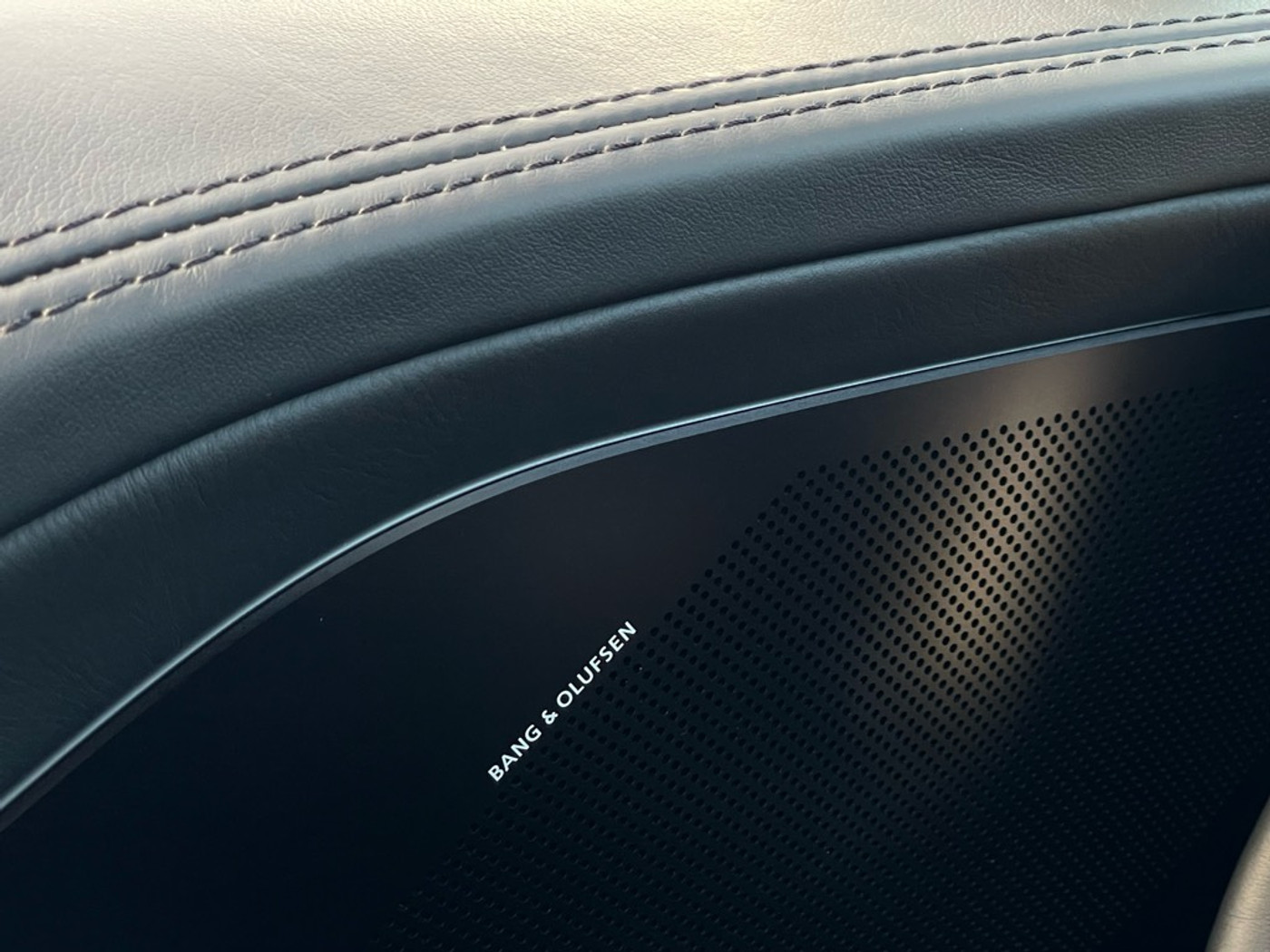 Foto van Aston Martin Vanquish