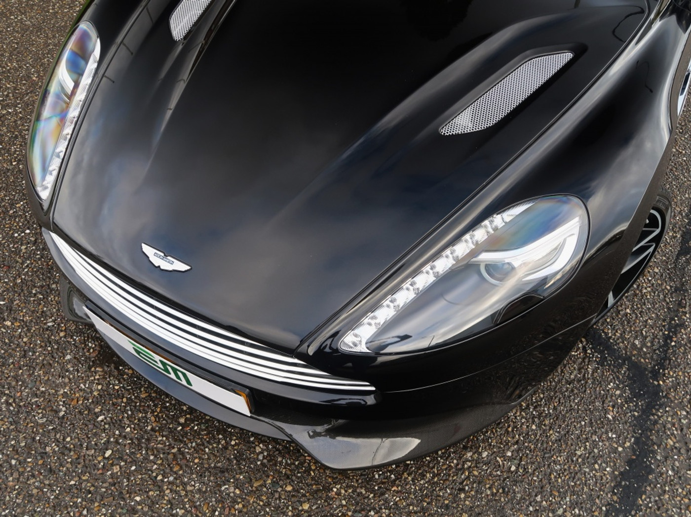 Foto van Aston Martin Vanquish