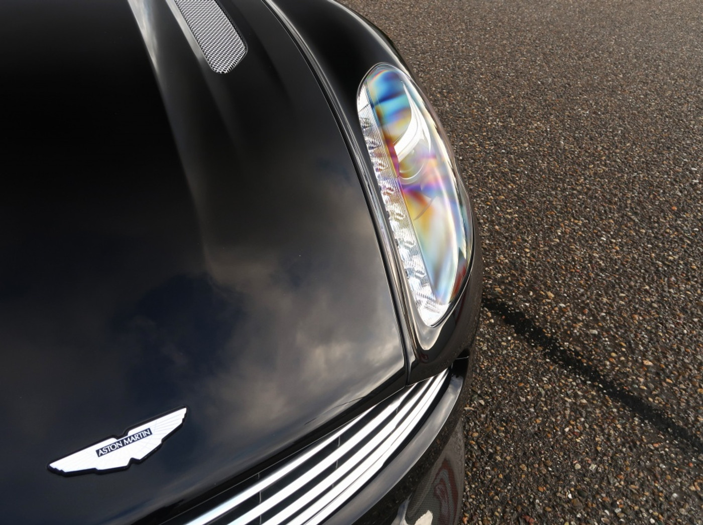 Foto van Aston Martin Vanquish