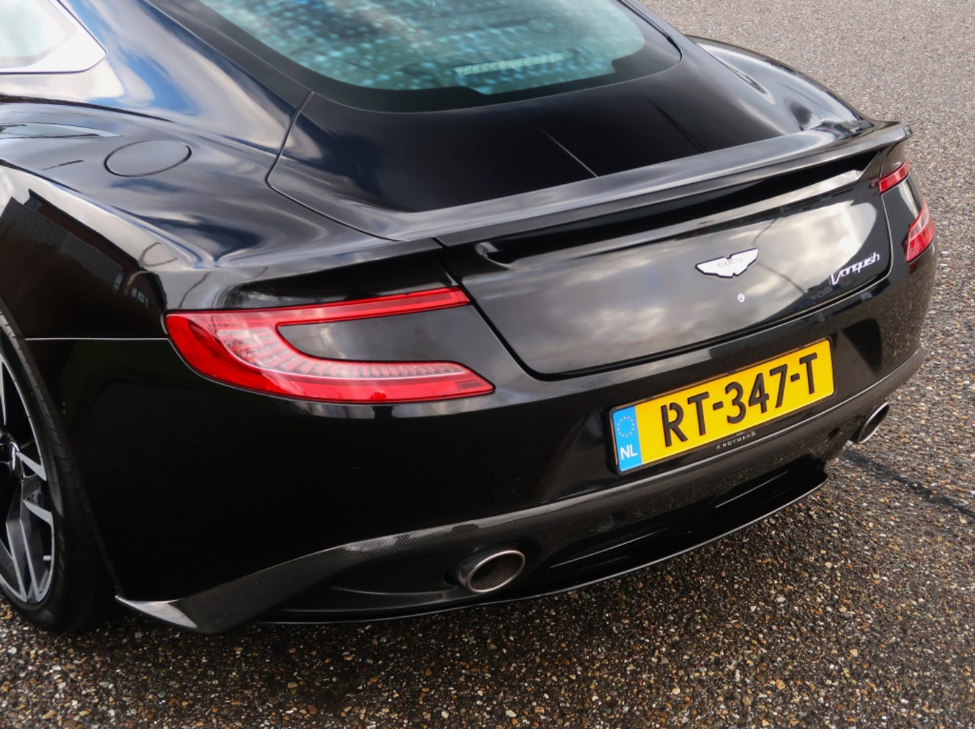 Foto van Aston Martin Vanquish