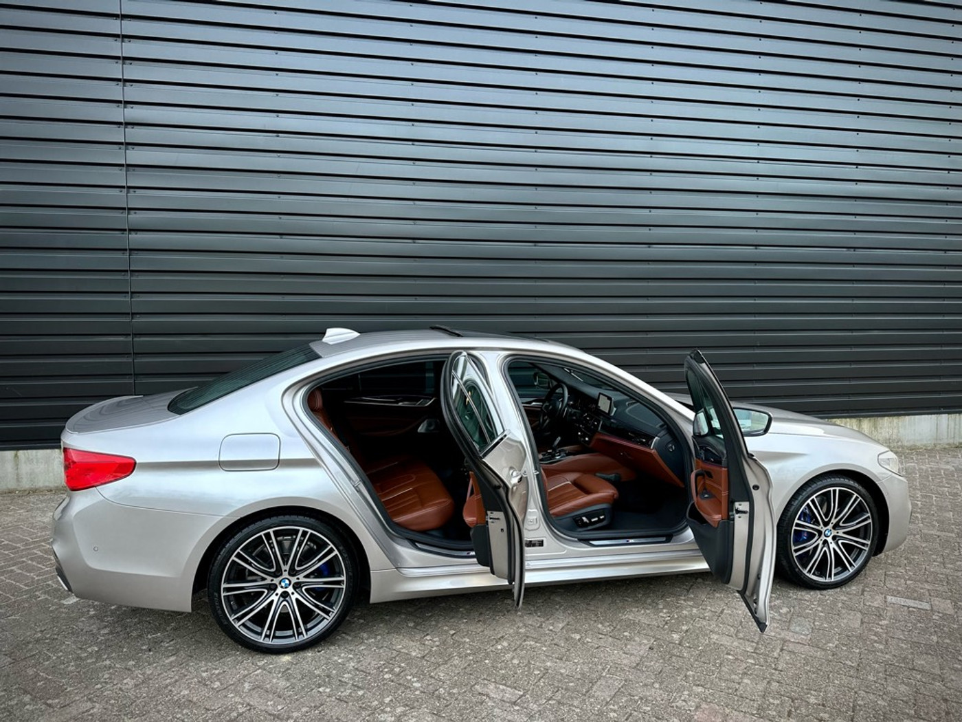 Foto van BMW 540i