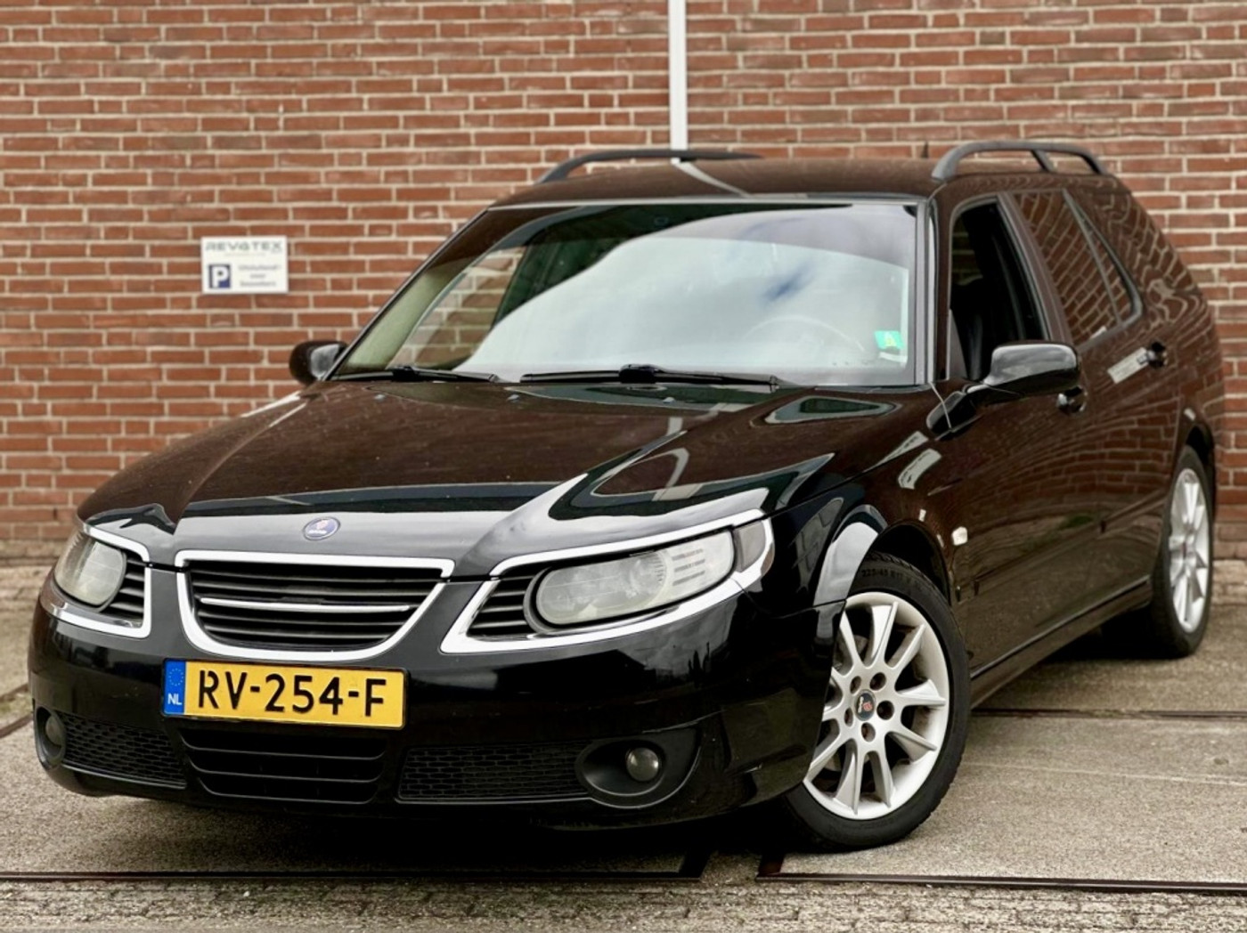 Saab 9-5 Estate 1.9 TiD Arc 2006 - voorkant