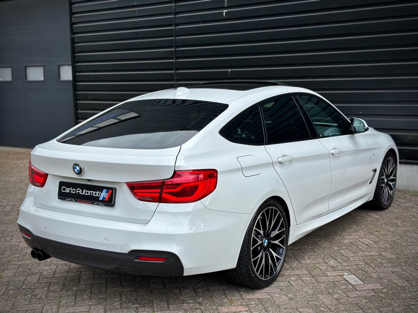 Foto van BMW 320i