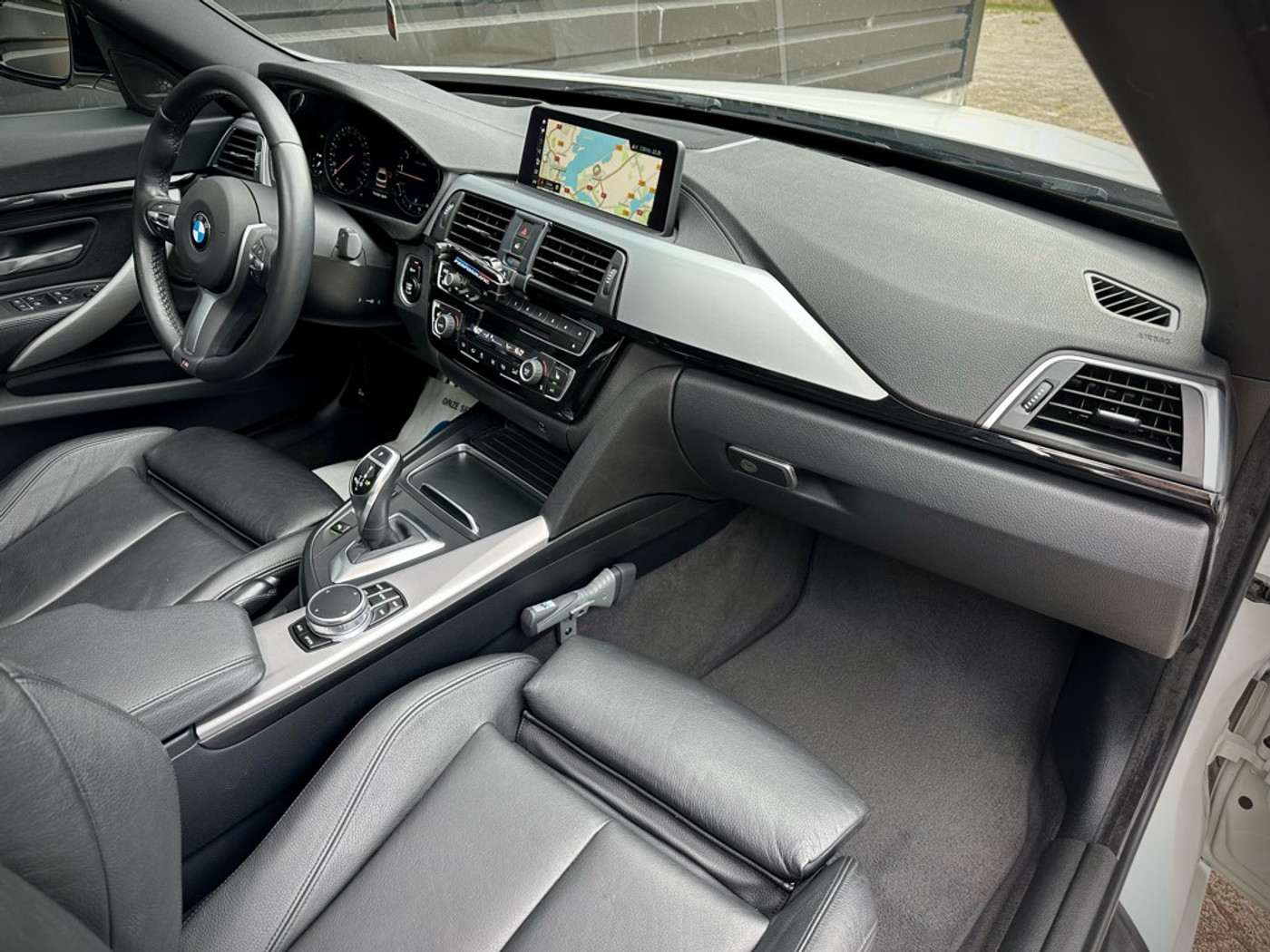Foto van BMW 320i