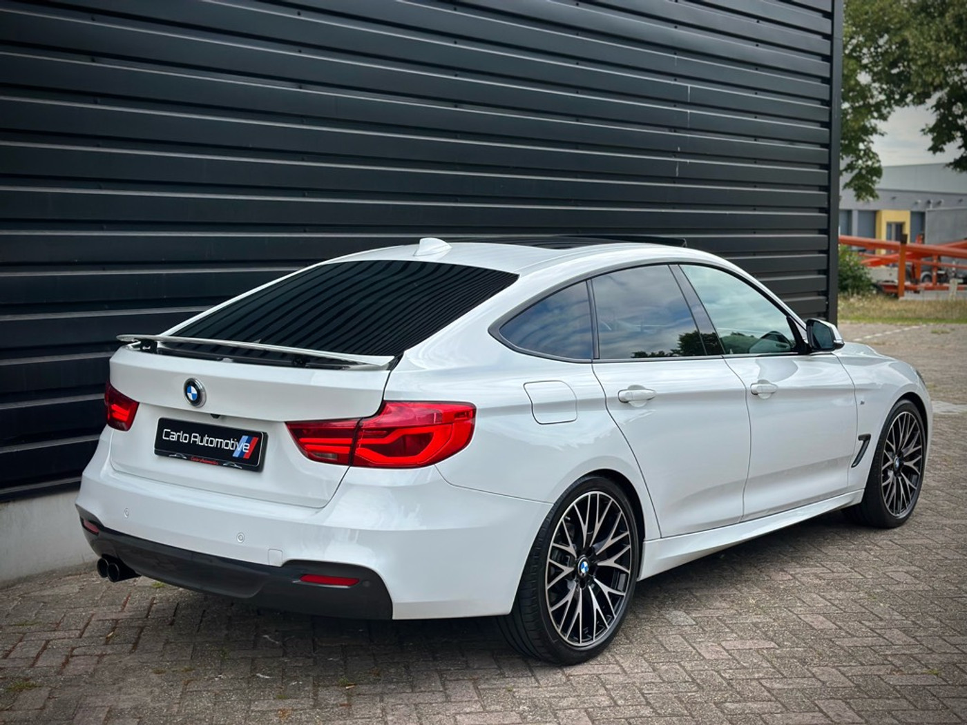 Foto van BMW 320i