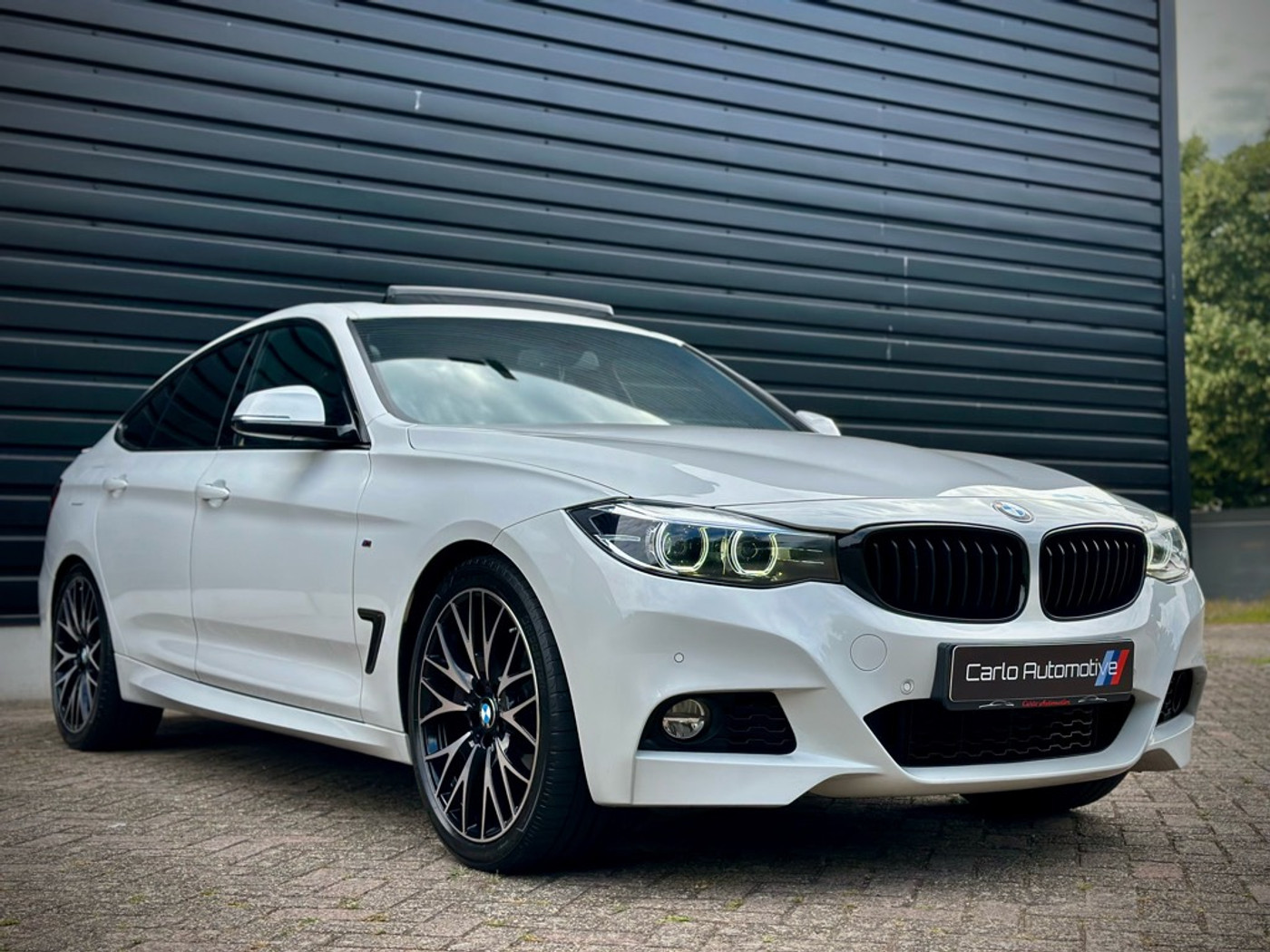 Foto van BMW 320i