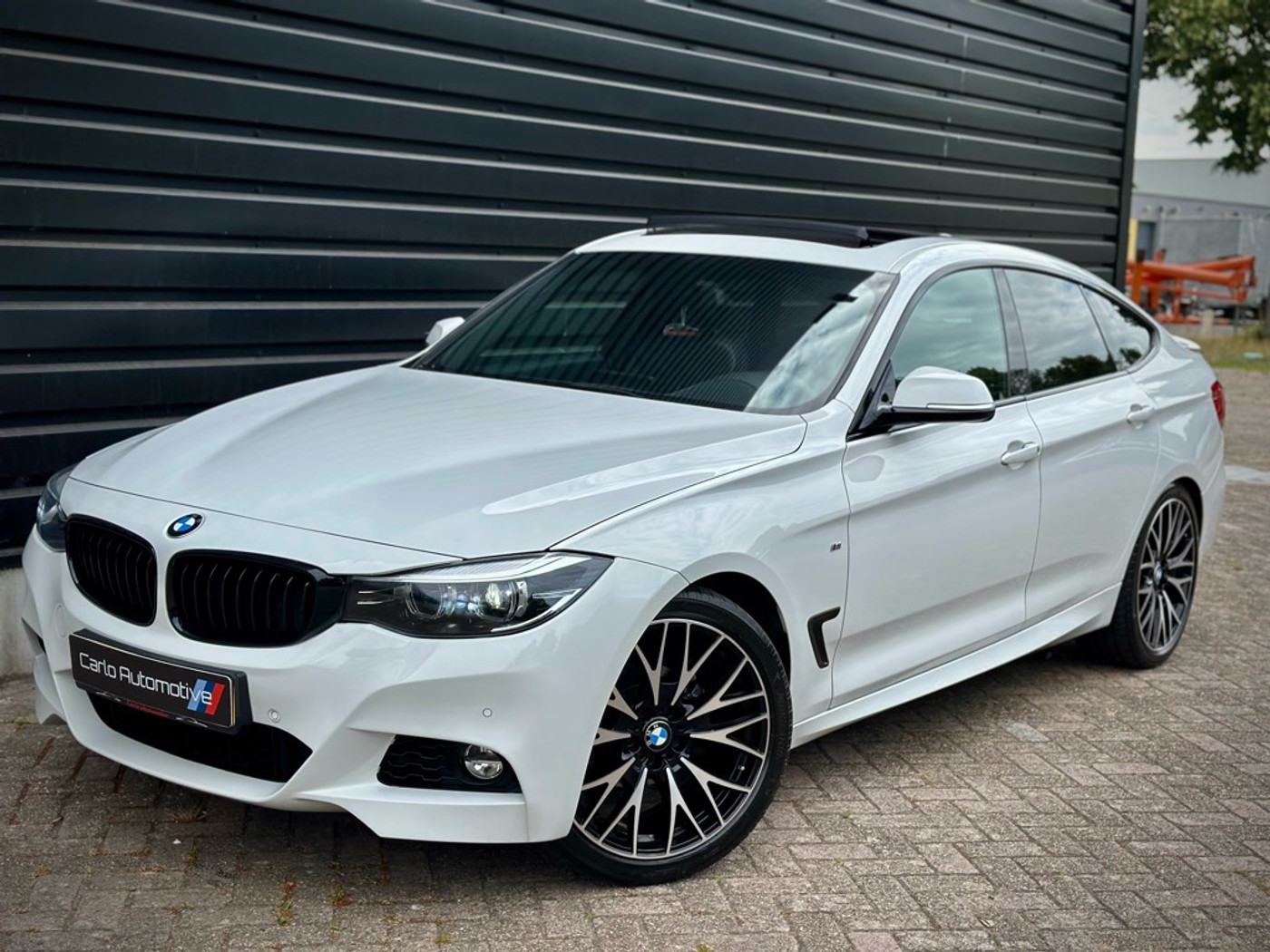 Foto van BMW 320i