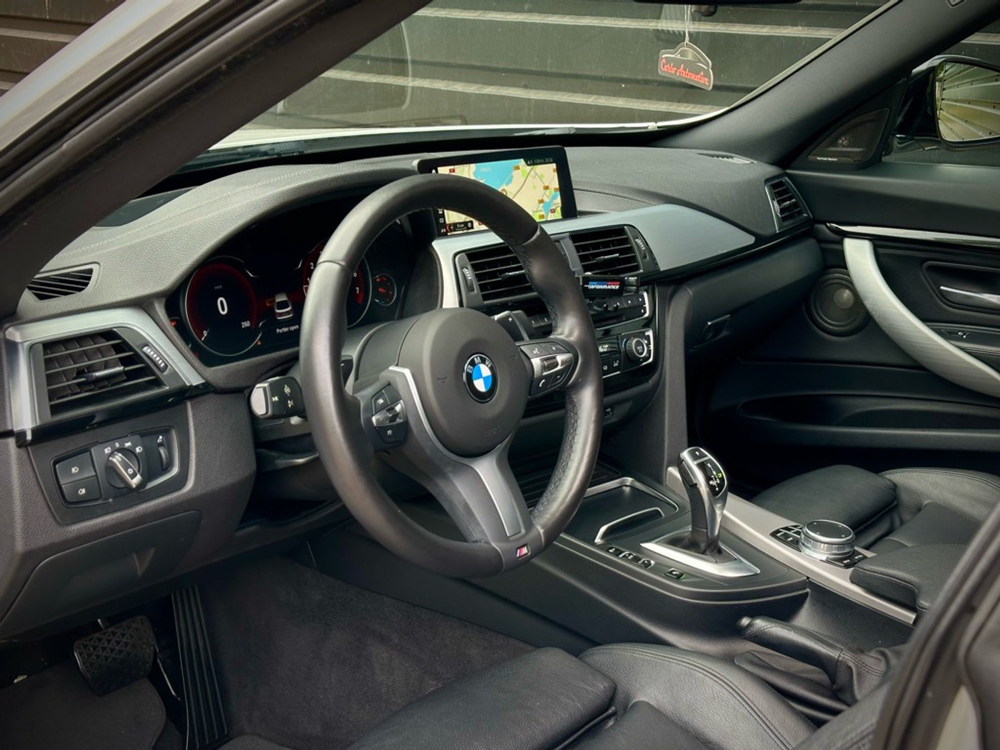 Foto van BMW 320i